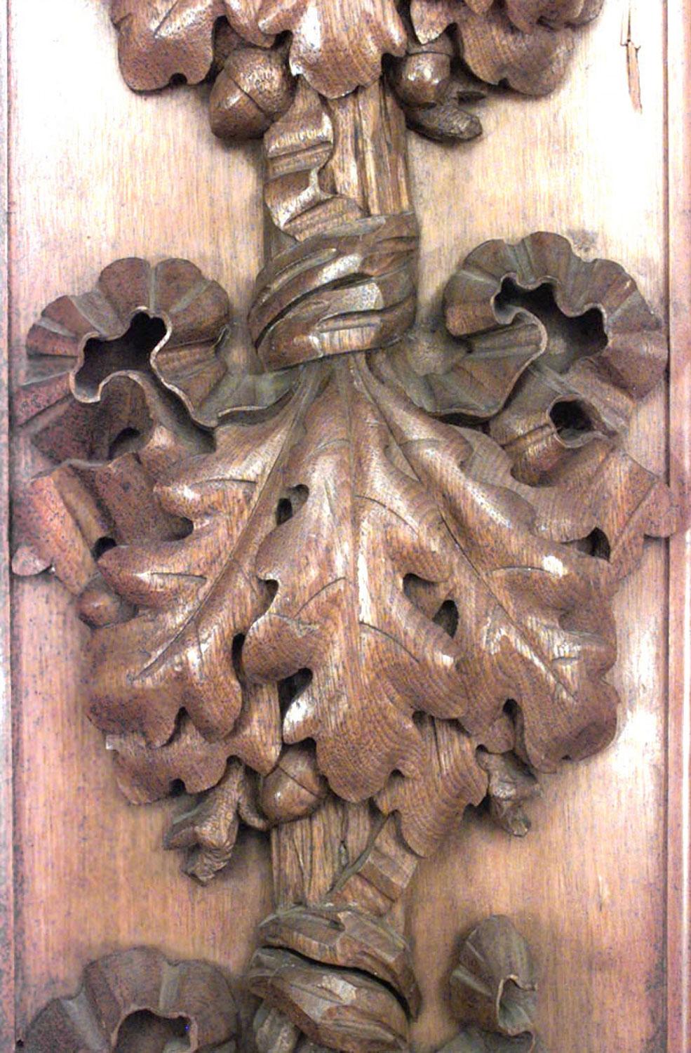 British Set of 6 English Georgian Carved Mahogany Pilasters For Sale