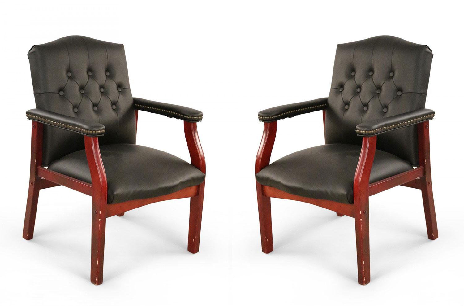 SET di 6 poltrone inglesi in stile Modern Georgian (moderno) in pelle nera con struttura in legno e braccioli imbottiti (PREZZO COME SET)