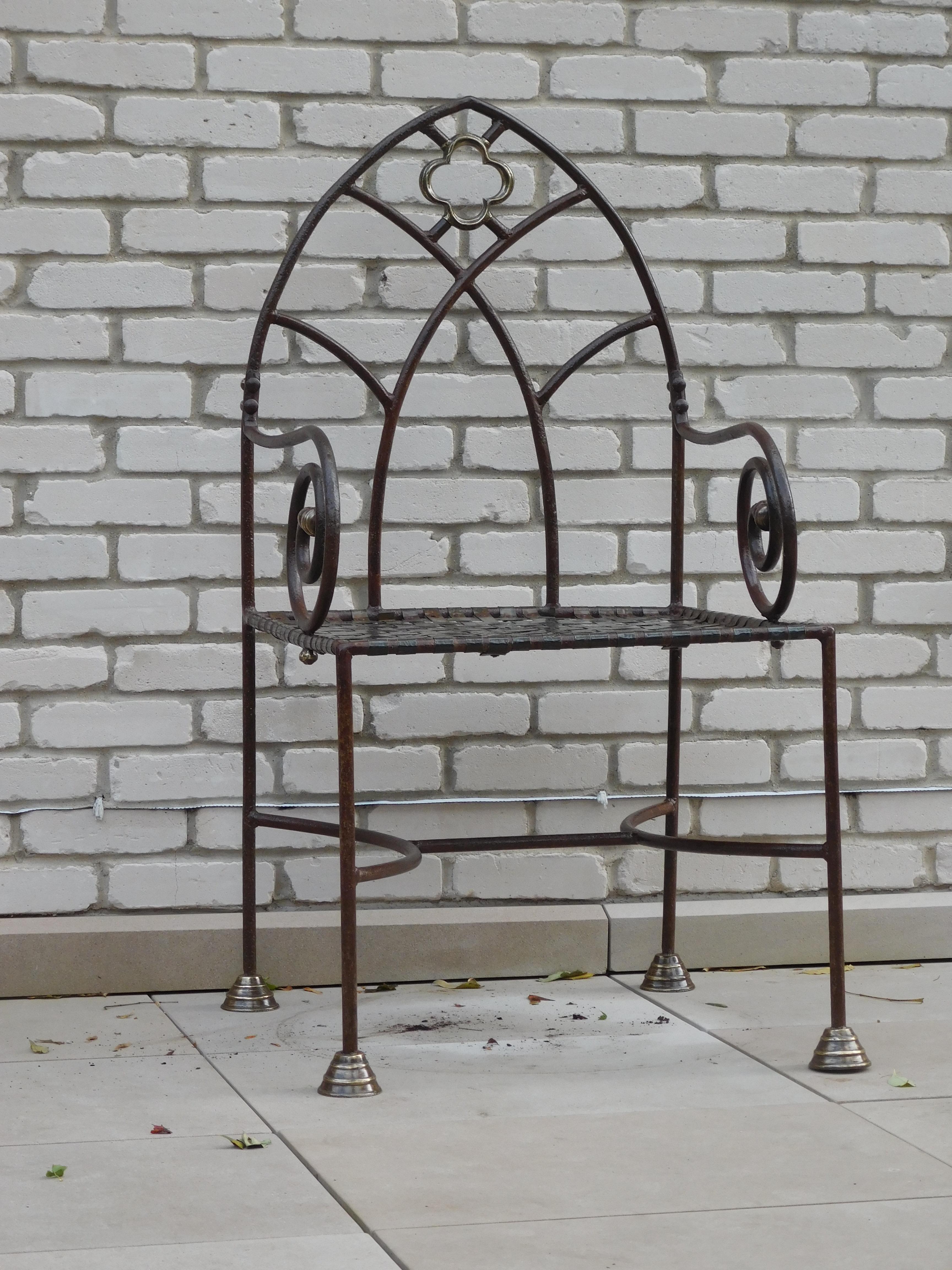 Set of Six English Gothic Revival Wrought Iron Dining or Garden Armchairs In Excellent Condition For Sale In Chicago, IL