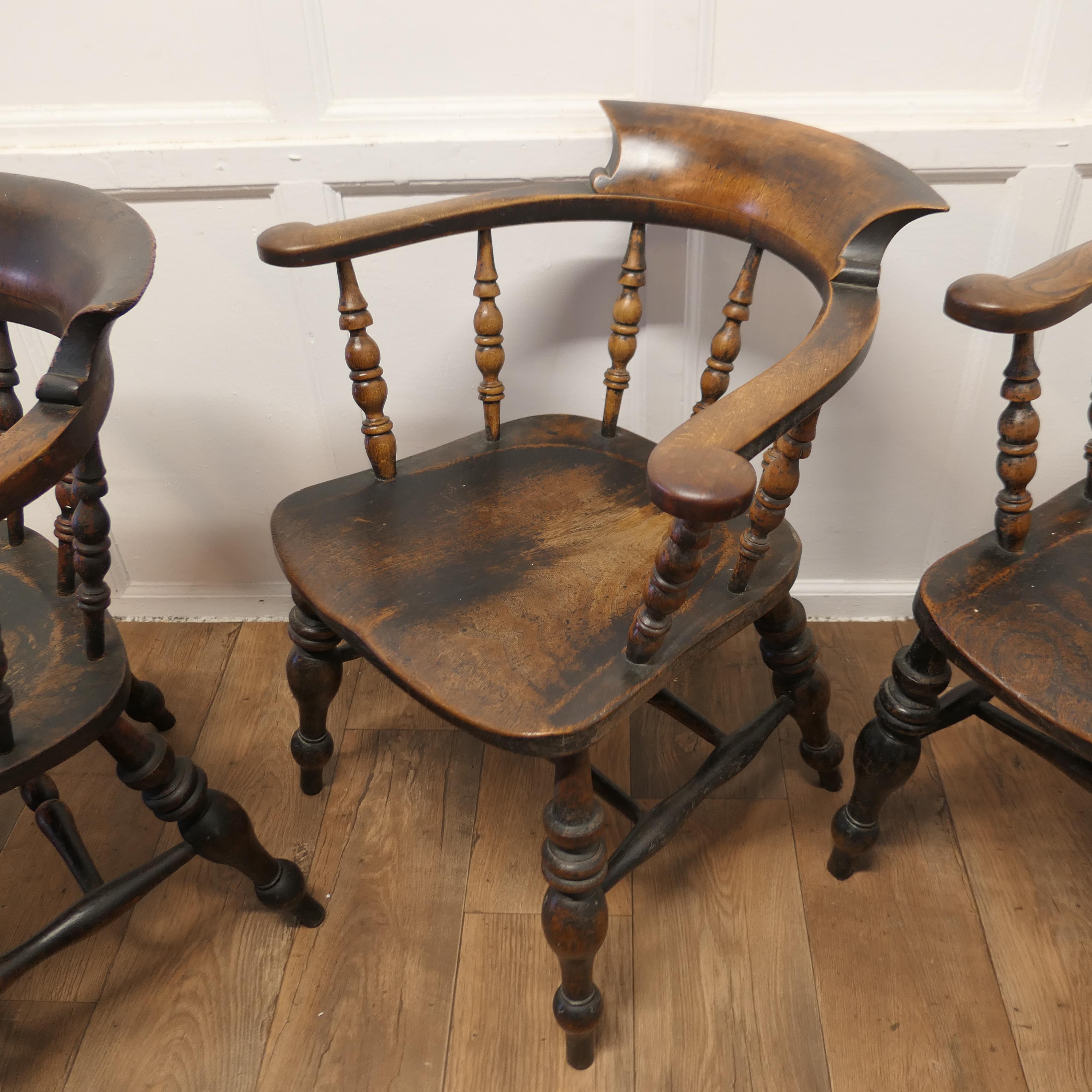 Set of 6 English Oak and Elm Windsor Carver Chairs   For Sale 4