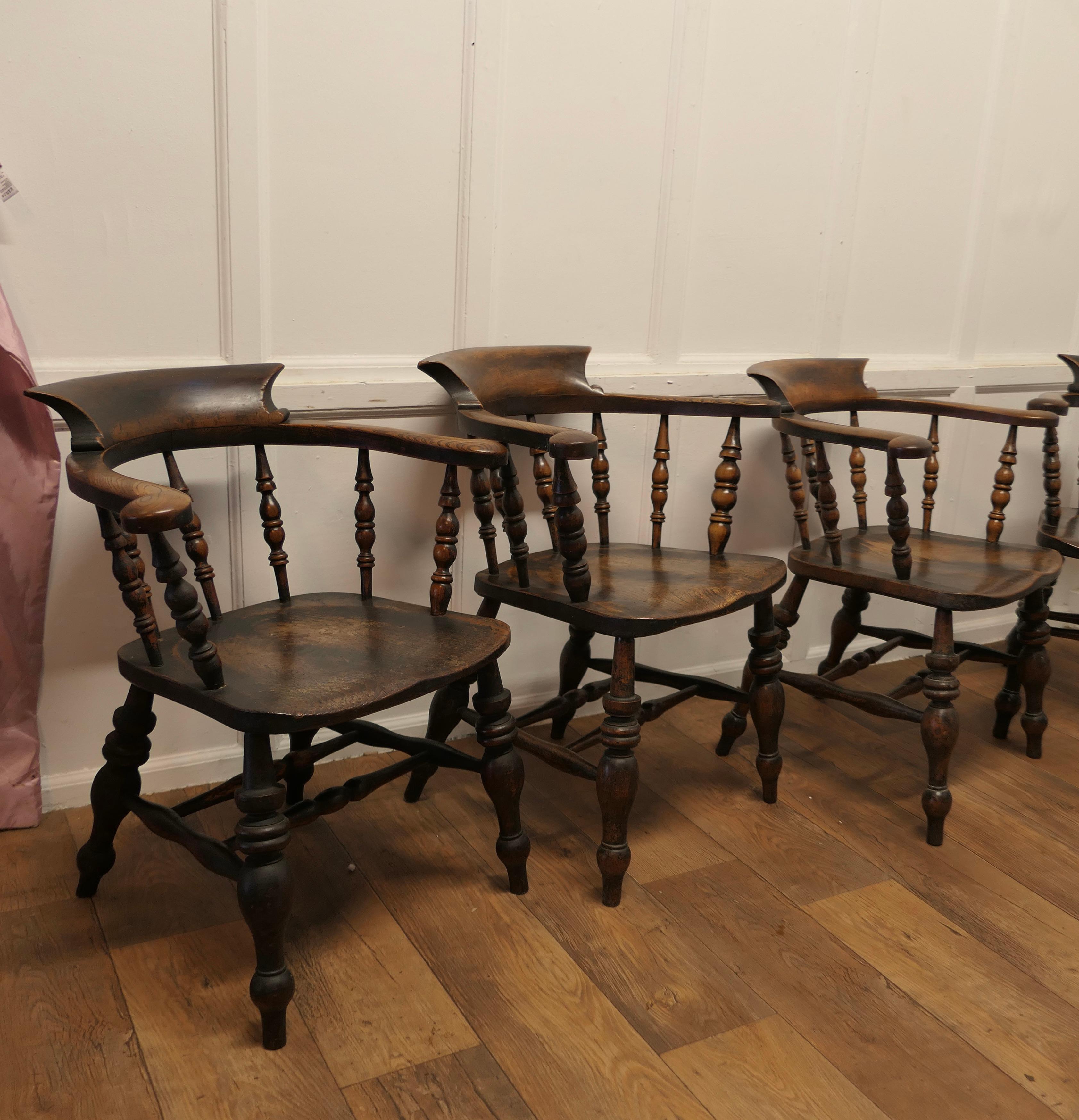 Début de l'époque victorienne Ensemble de 6 chaises Windsor Carver anglaises en chêne et orme   en vente