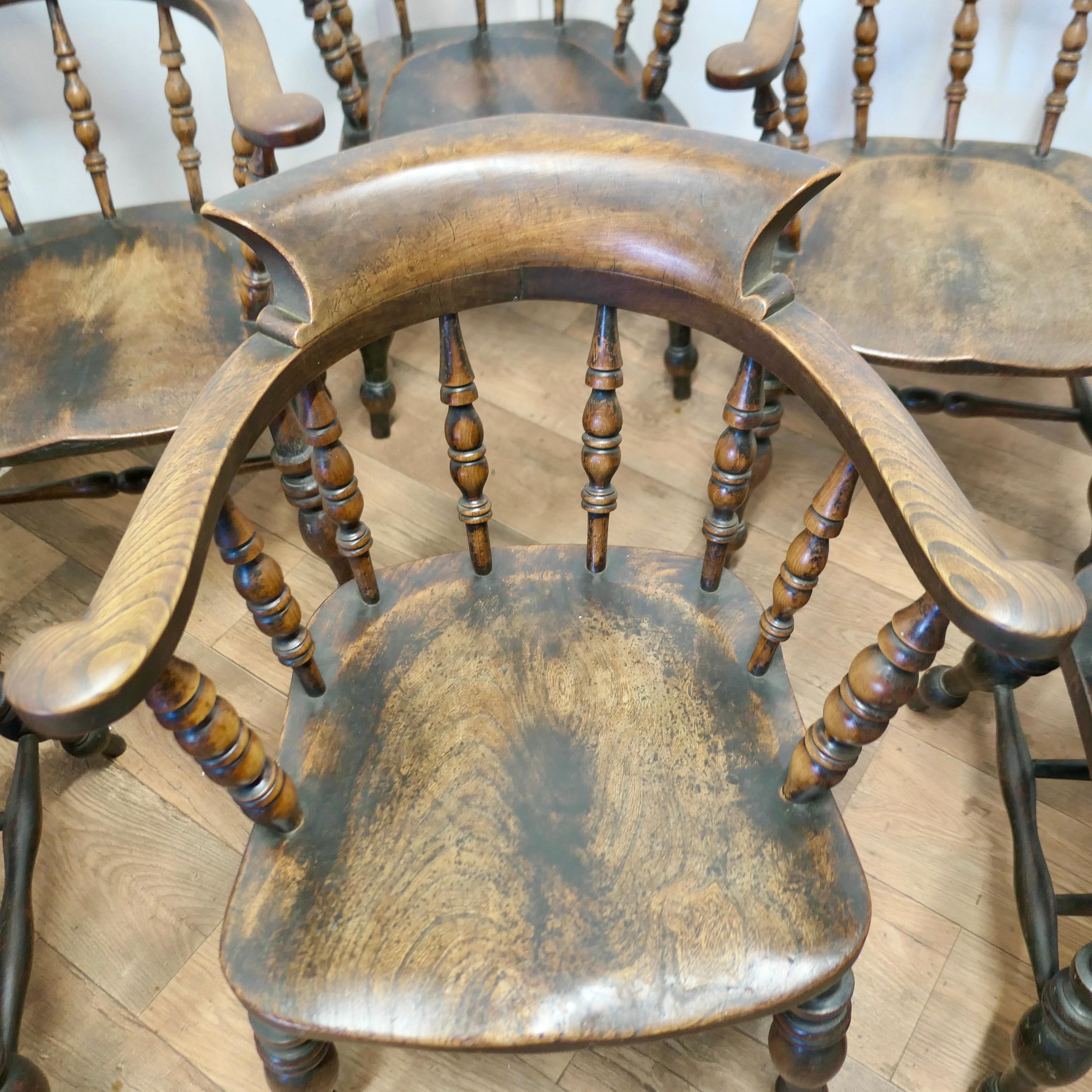 Ensemble de 6 chaises Windsor Carver anglaises en chêne et orme   en vente 2