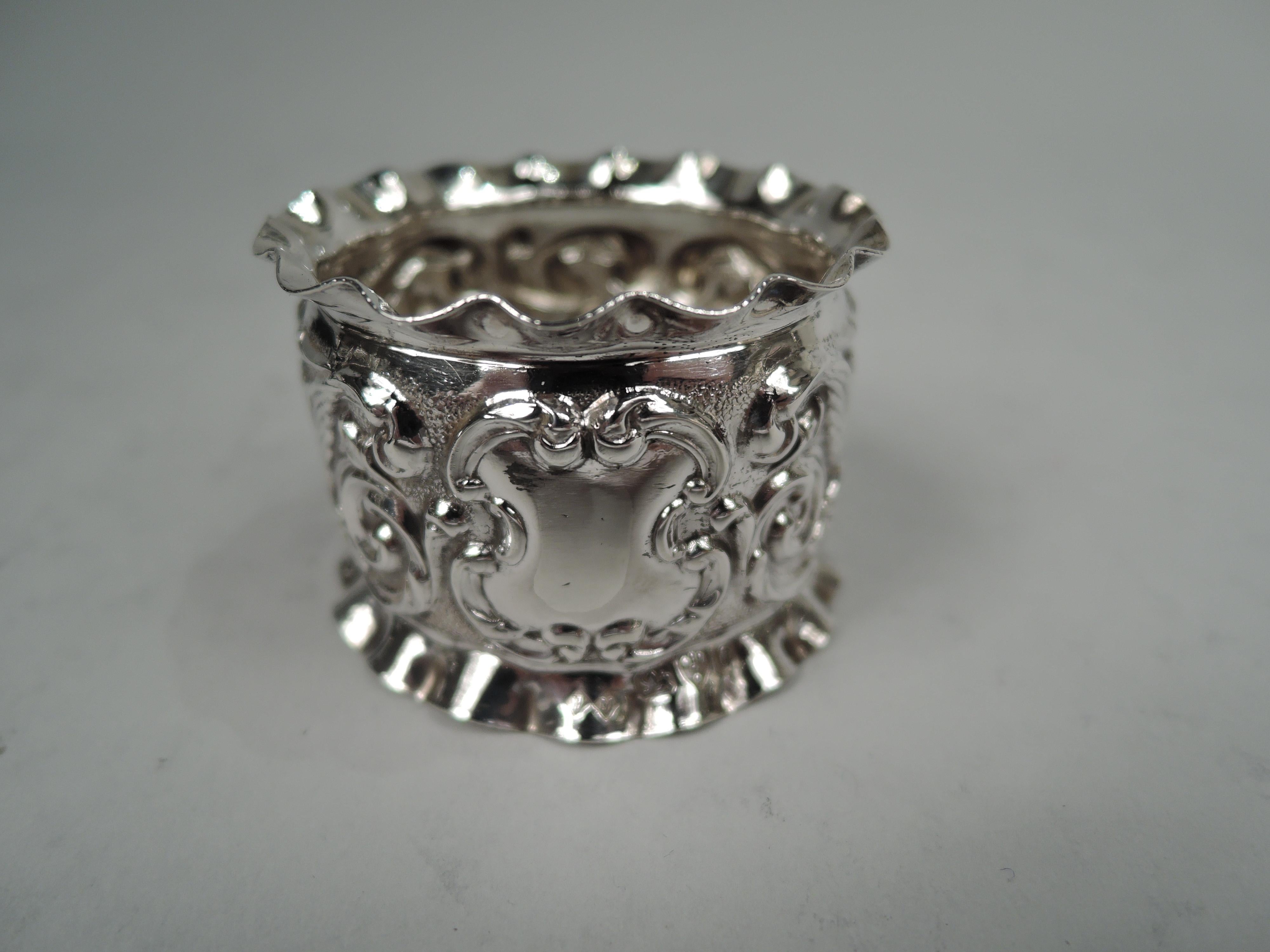 Set of 6 English Victorian Classical Sterling Silver Napkin Rings In Good Condition In New York, NY