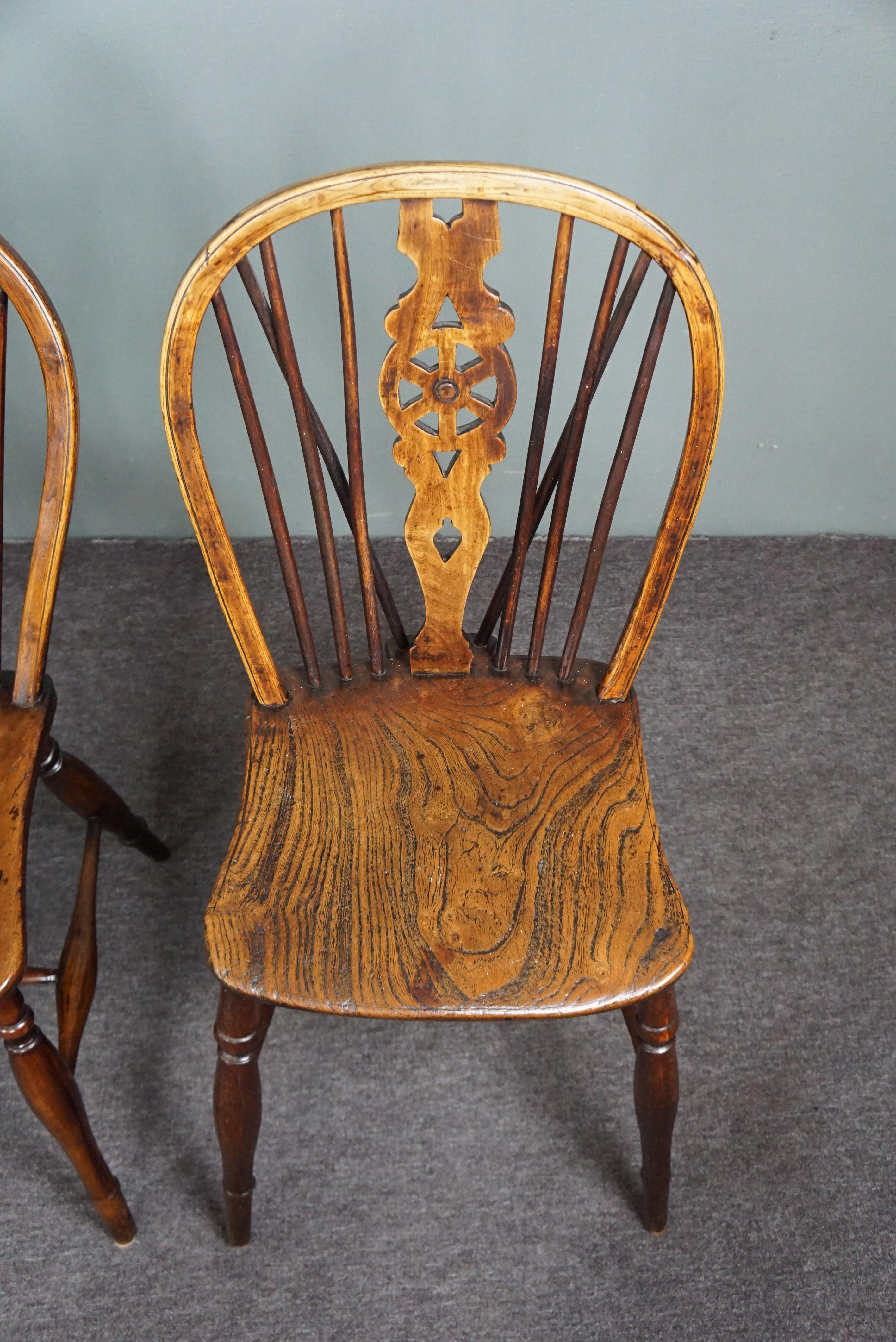 Set of 6 English Windsor Antique dining room chairs, 18th century For Sale 5