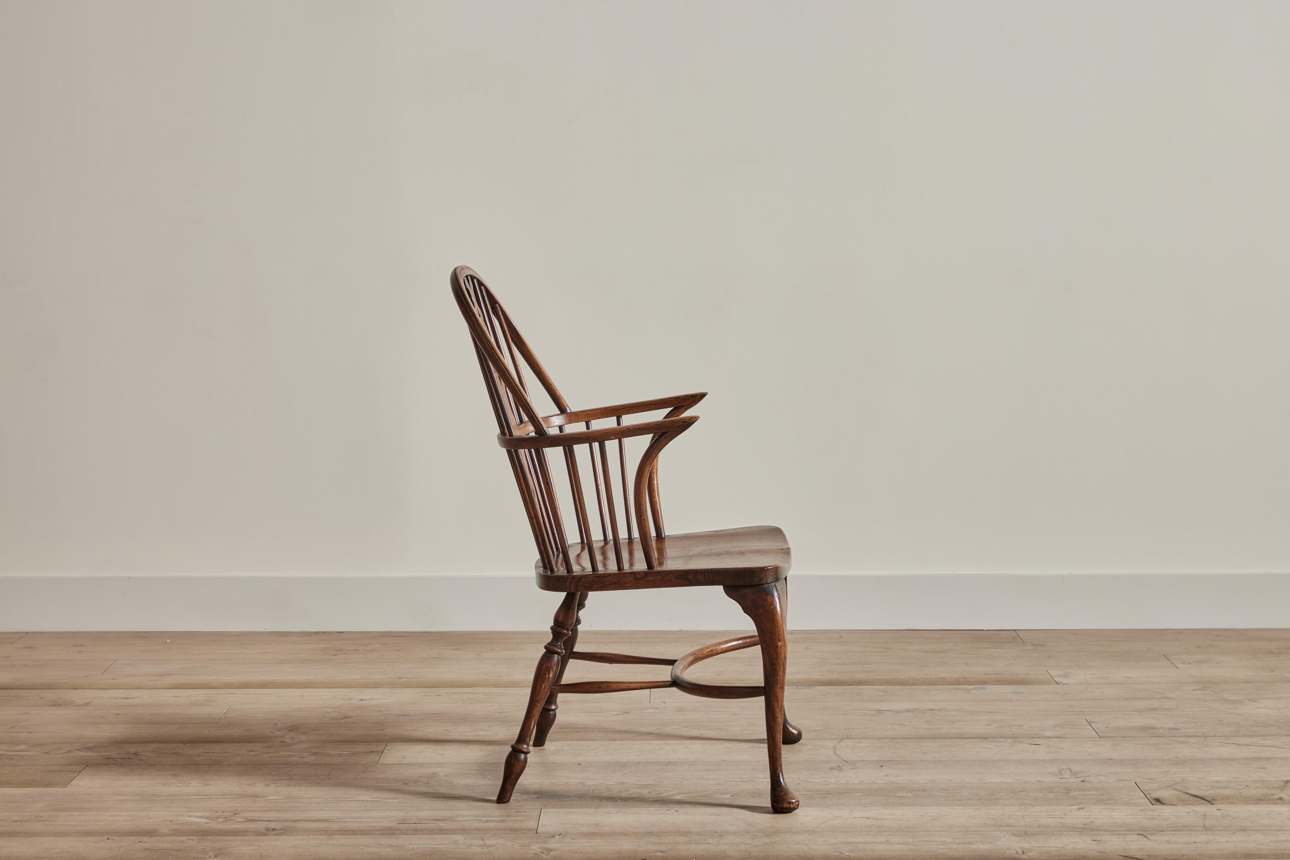 Set of 6 English Windsor Chairs In Good Condition In Los Angeles, CA