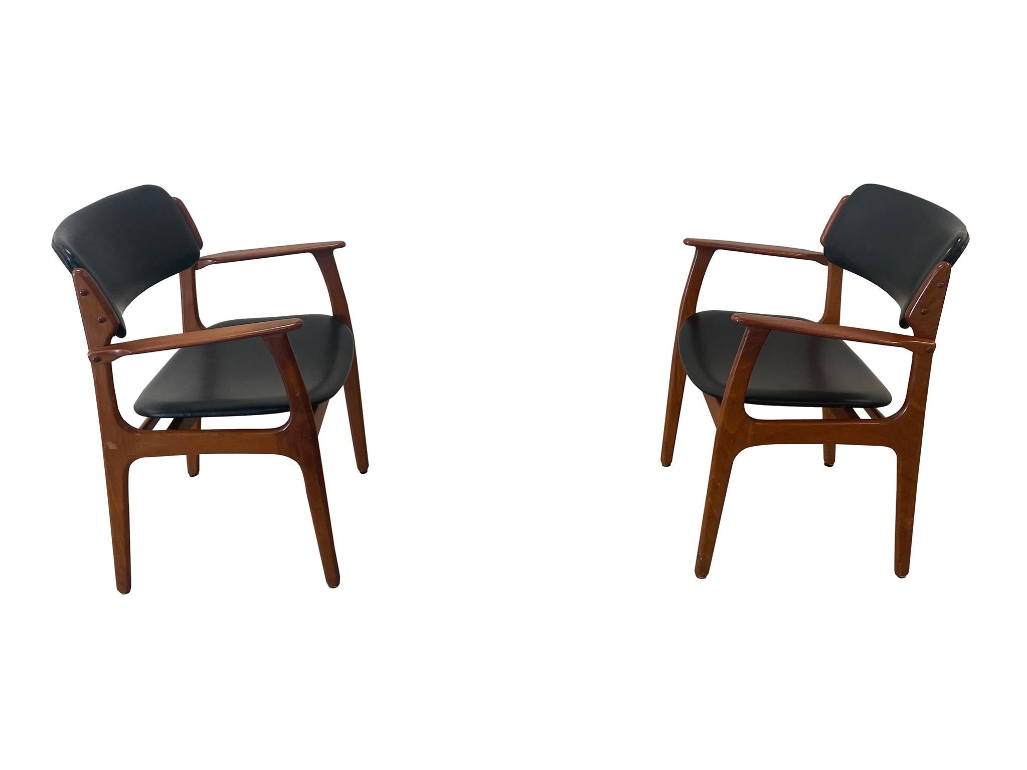 Set of 6 Erik Buch #49 Leather and Teak Dining Armchairs In Good Condition In New York, NY