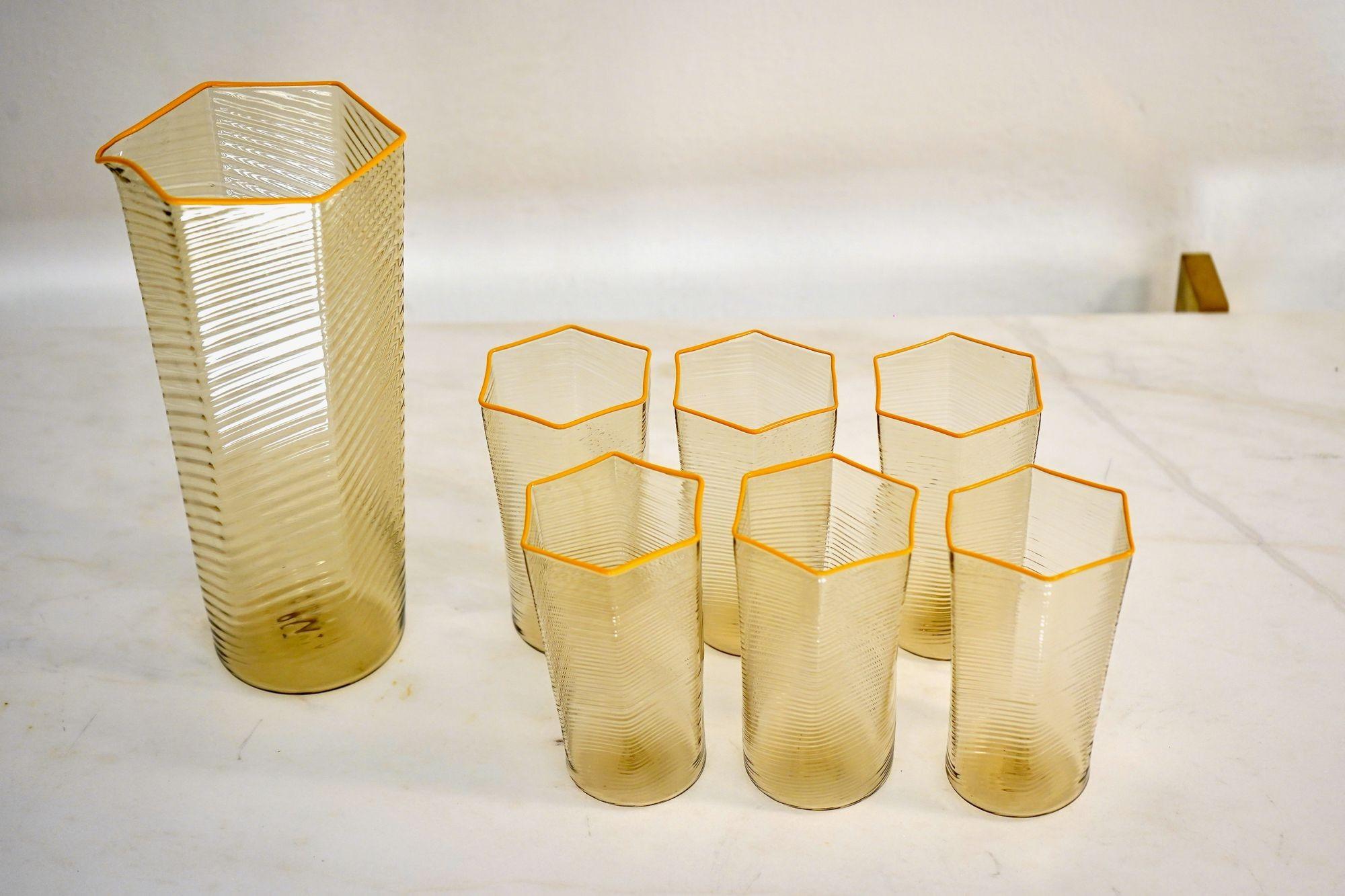 Set of 6 Esagonali Tumblers and Pitcher. Murano Glass Rigadin Fumè, Mustard bead 15