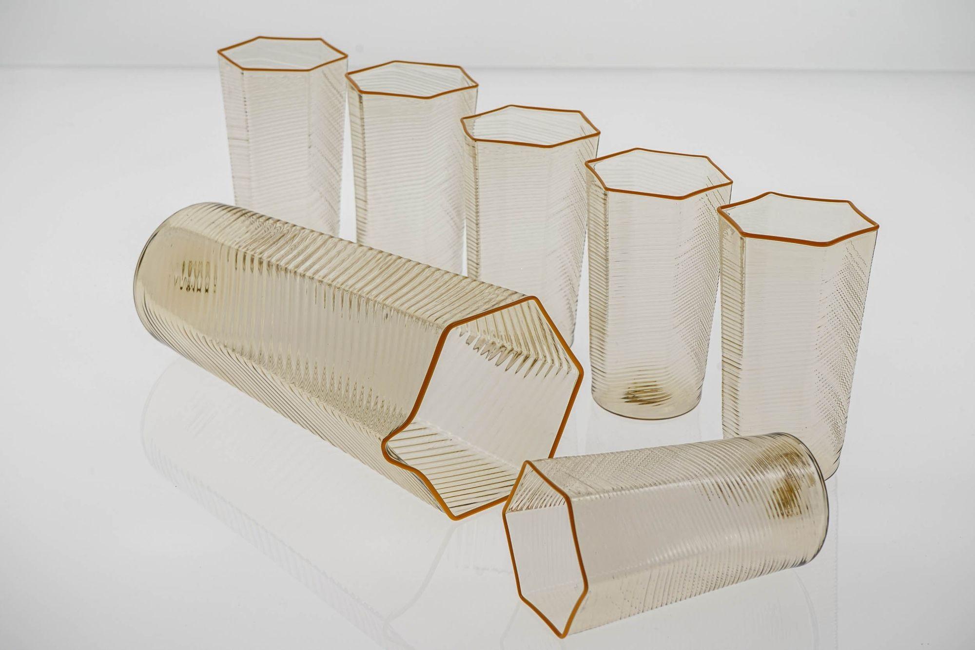 Set of 6 Esagonali Tumblers and Pitcher. Murano Glass Rigadin Fumè, Mustard bead 2