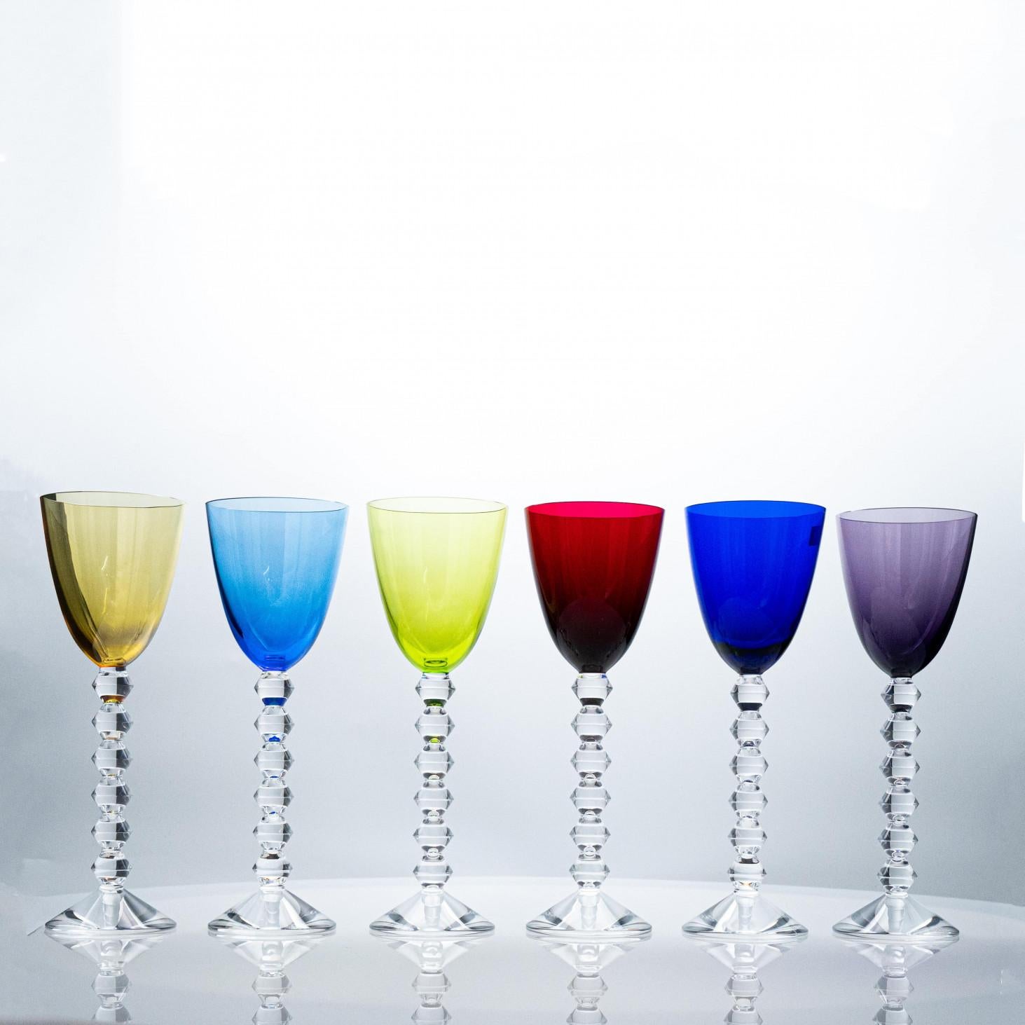 Juego de 6 copas de cristal para vino Exquise Multi Color Baccarat, Francia Francés en venta