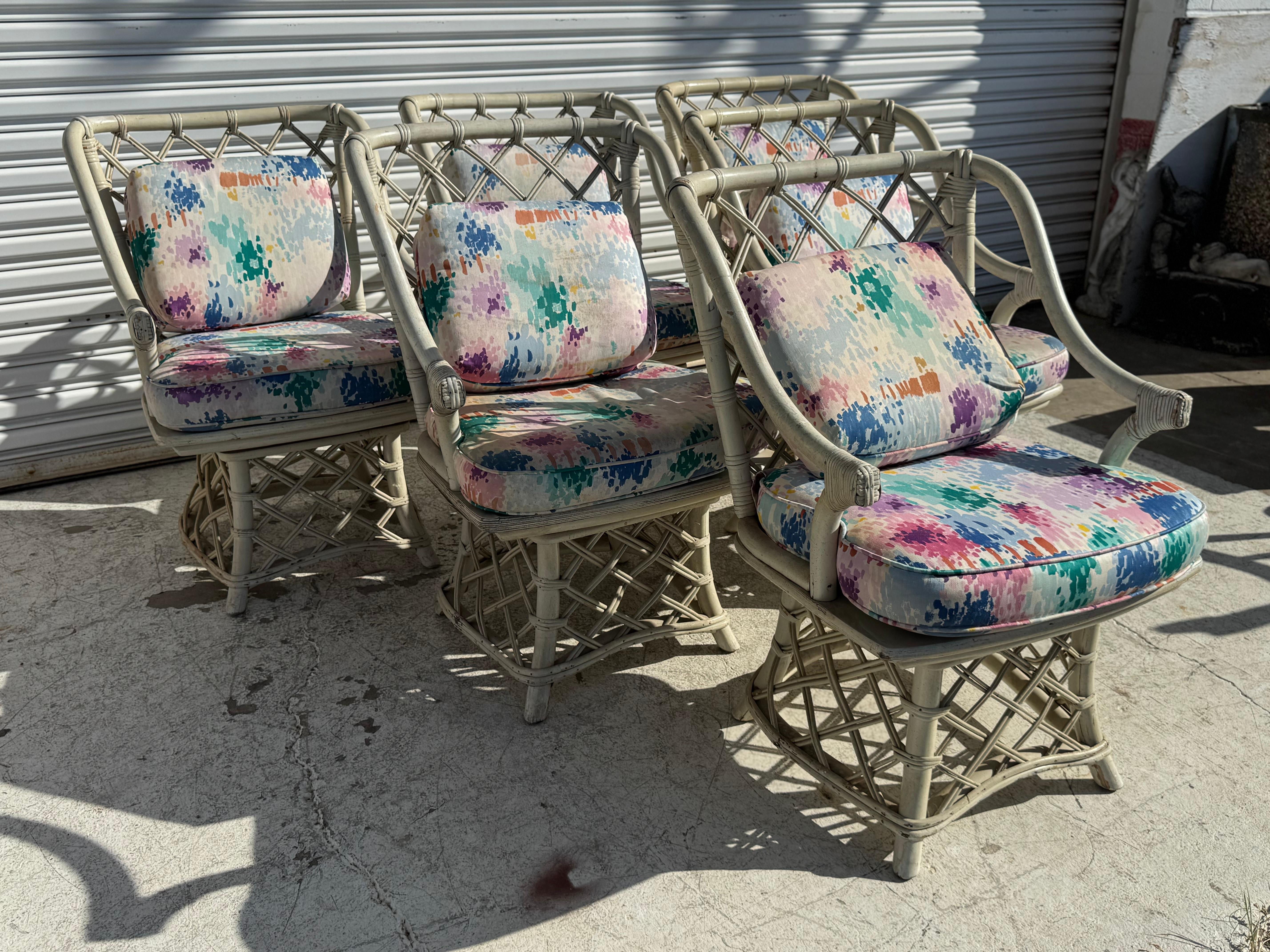 Juego de 6 sillas de comedor giratorias de bambú Ficks Reed Boho Chic Regencia de Hollywood en venta