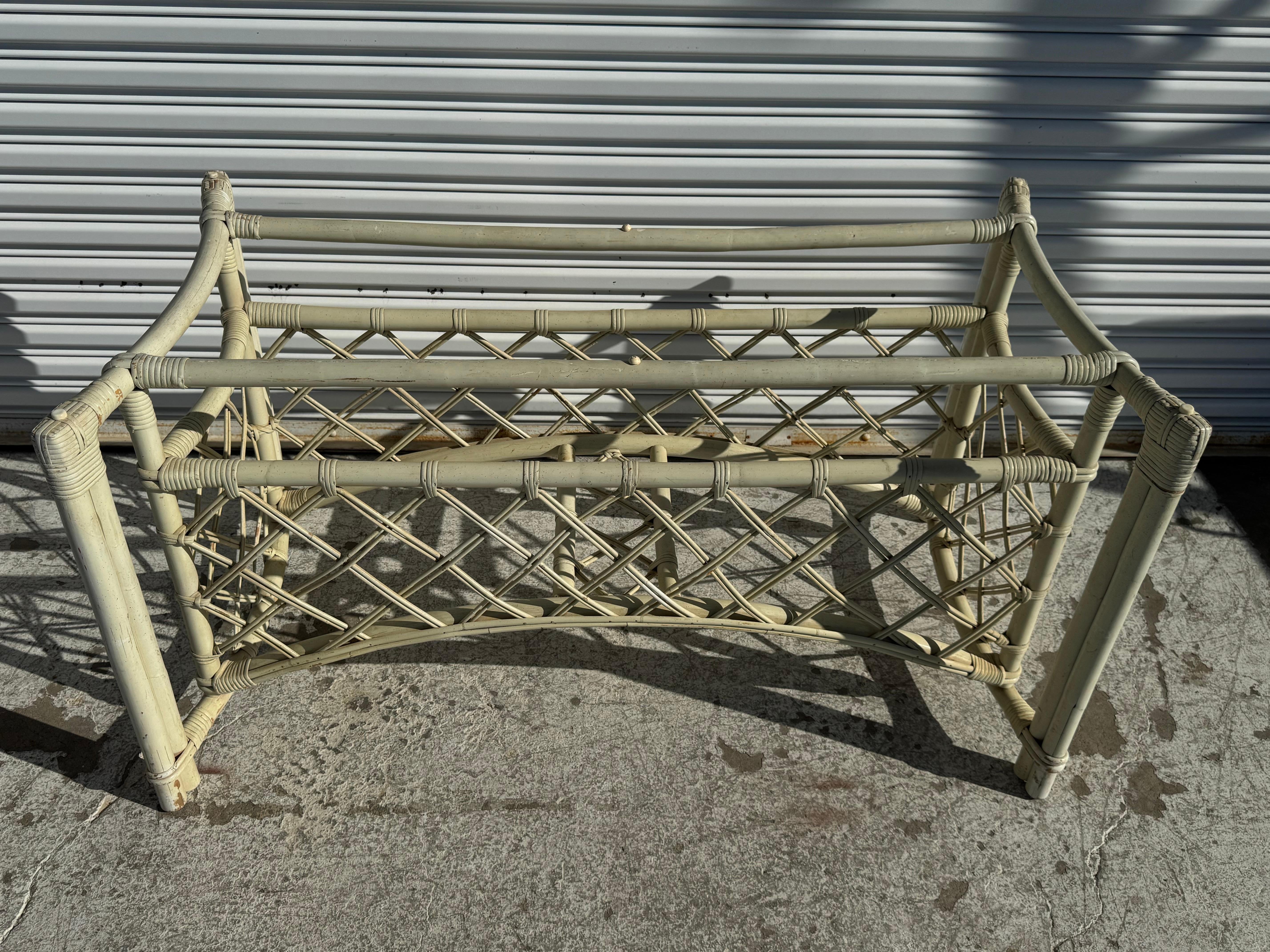 Juego de 6 sillas de comedor giratorias de bambú Ficks Reed Boho Chic siglo XX en venta