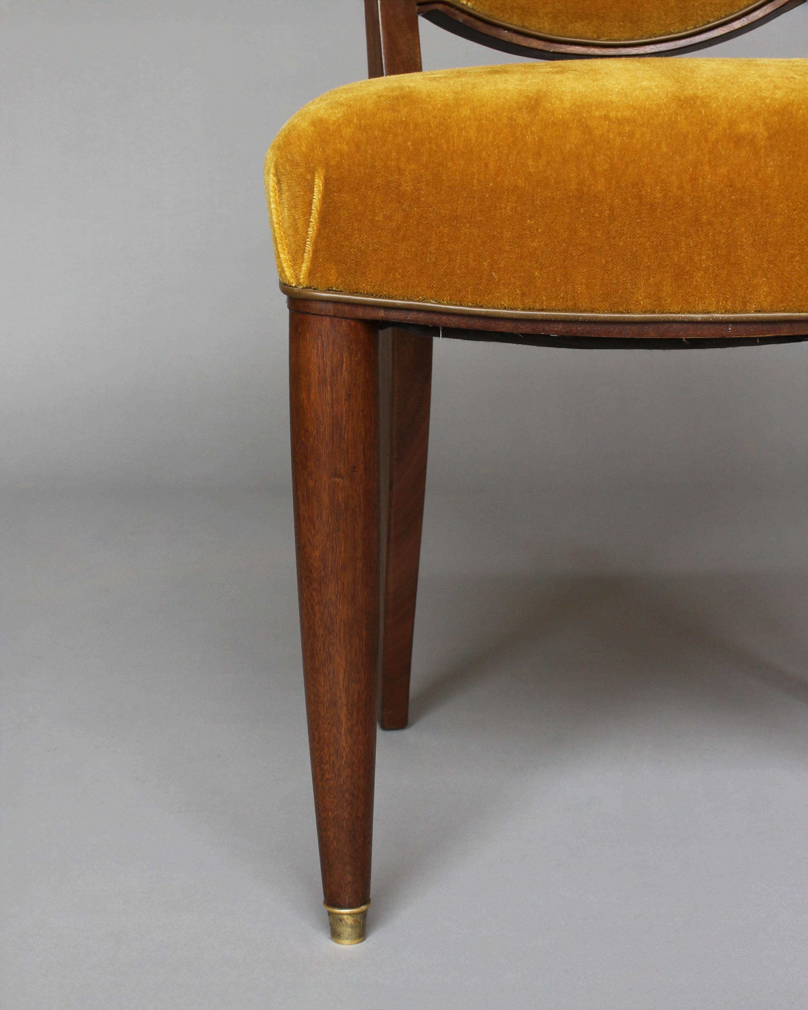 Set di 6 sedie da pranzo in mogano francese degli anni '40 di Jules Leleu in vendita 6