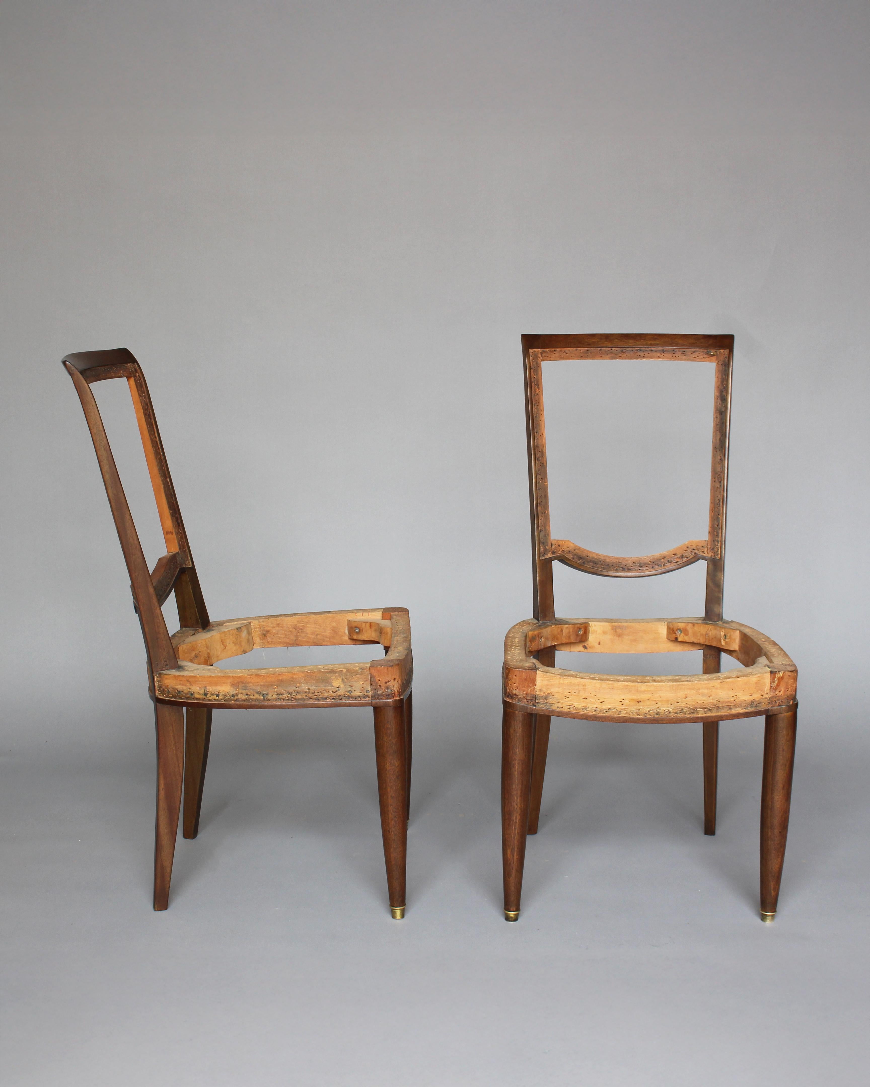 Art Déco Set di 6 sedie da pranzo in mogano francese degli anni '40 di Jules Leleu in vendita