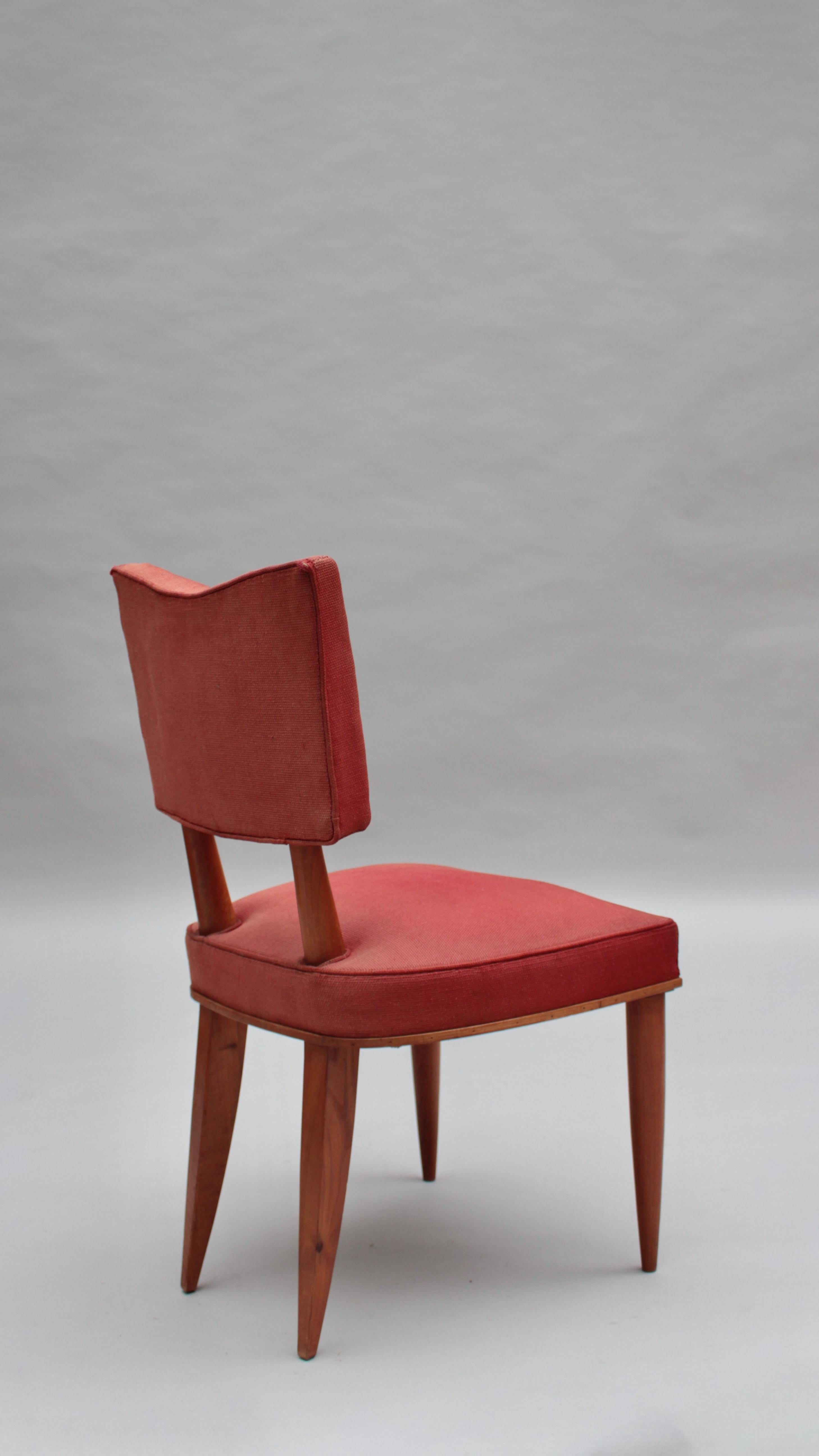 Milieu du XXe siècle Ensemble de 6 chaises de salle à manger en merisier massif des années 1950 en vente