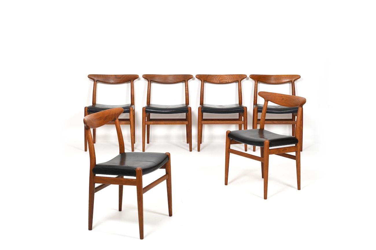 20th Century Set of 6 fine Hans J. Wegner W2 Chairs C.M.Madsen 1950s For Sale