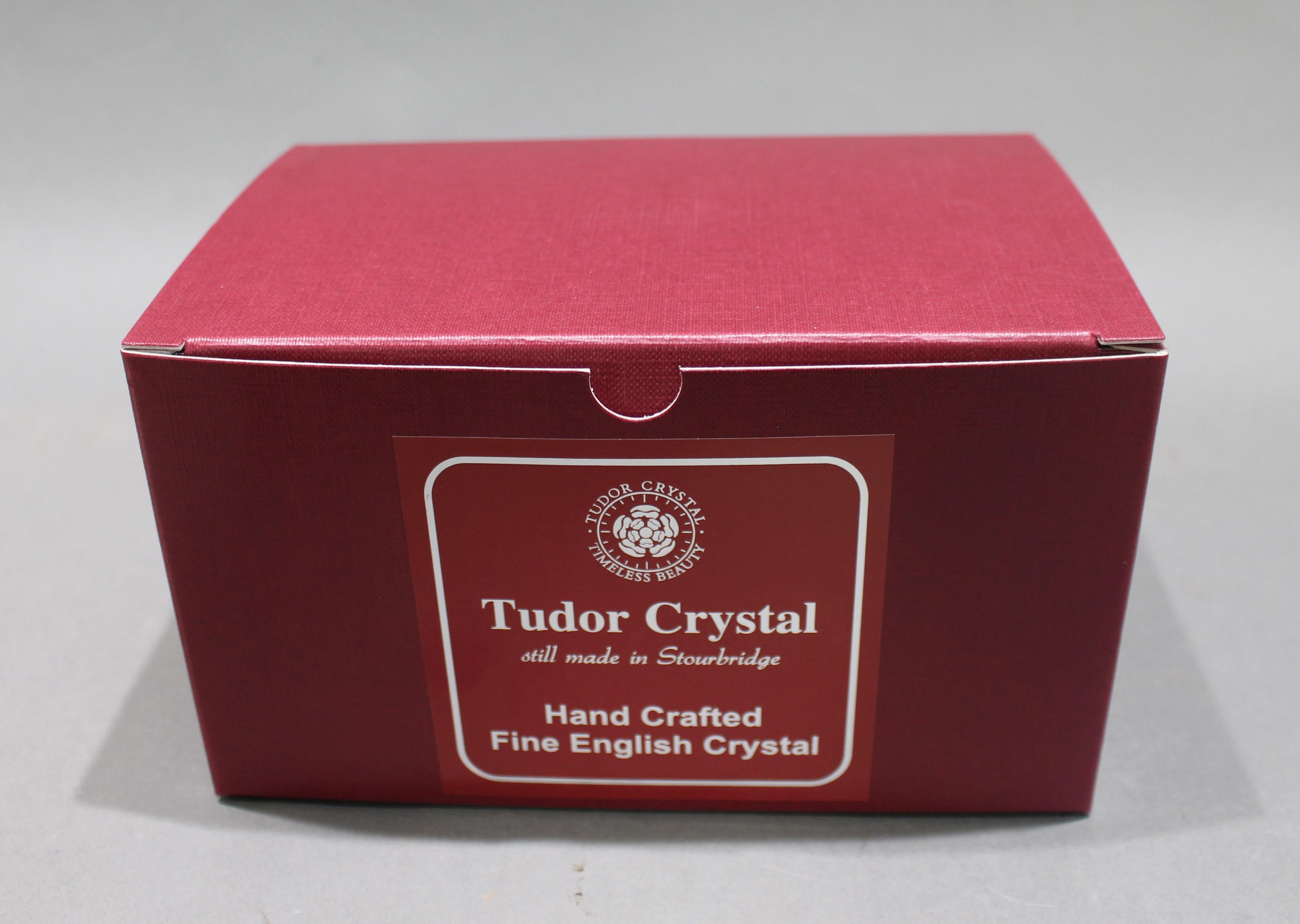 Set of 6 Fine Tudor Crystal Cut Glass Wine Glasses en vente 3