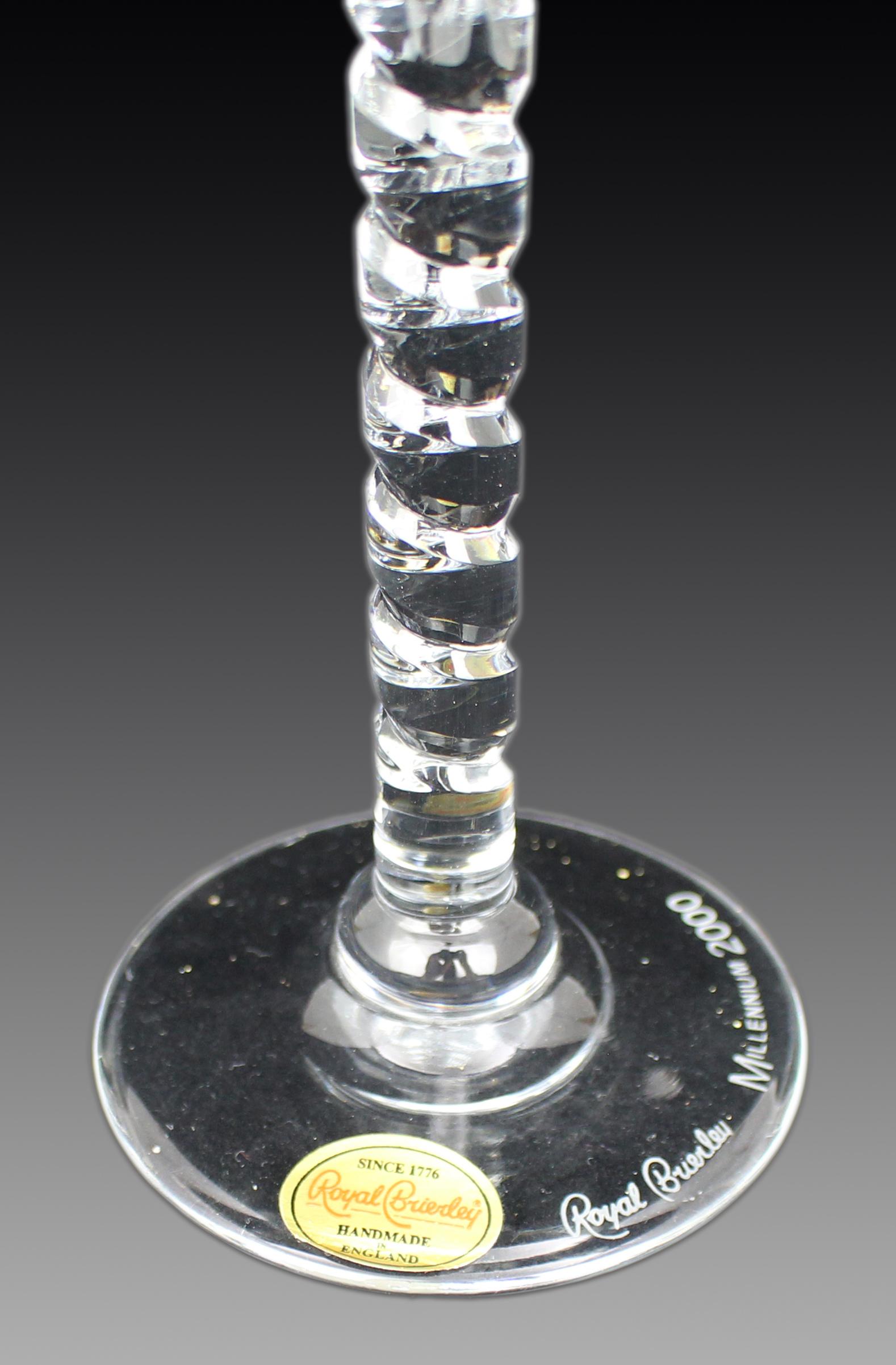 Set of 6 Fine Very Large Crystal Toasting Flutes in vendita 3