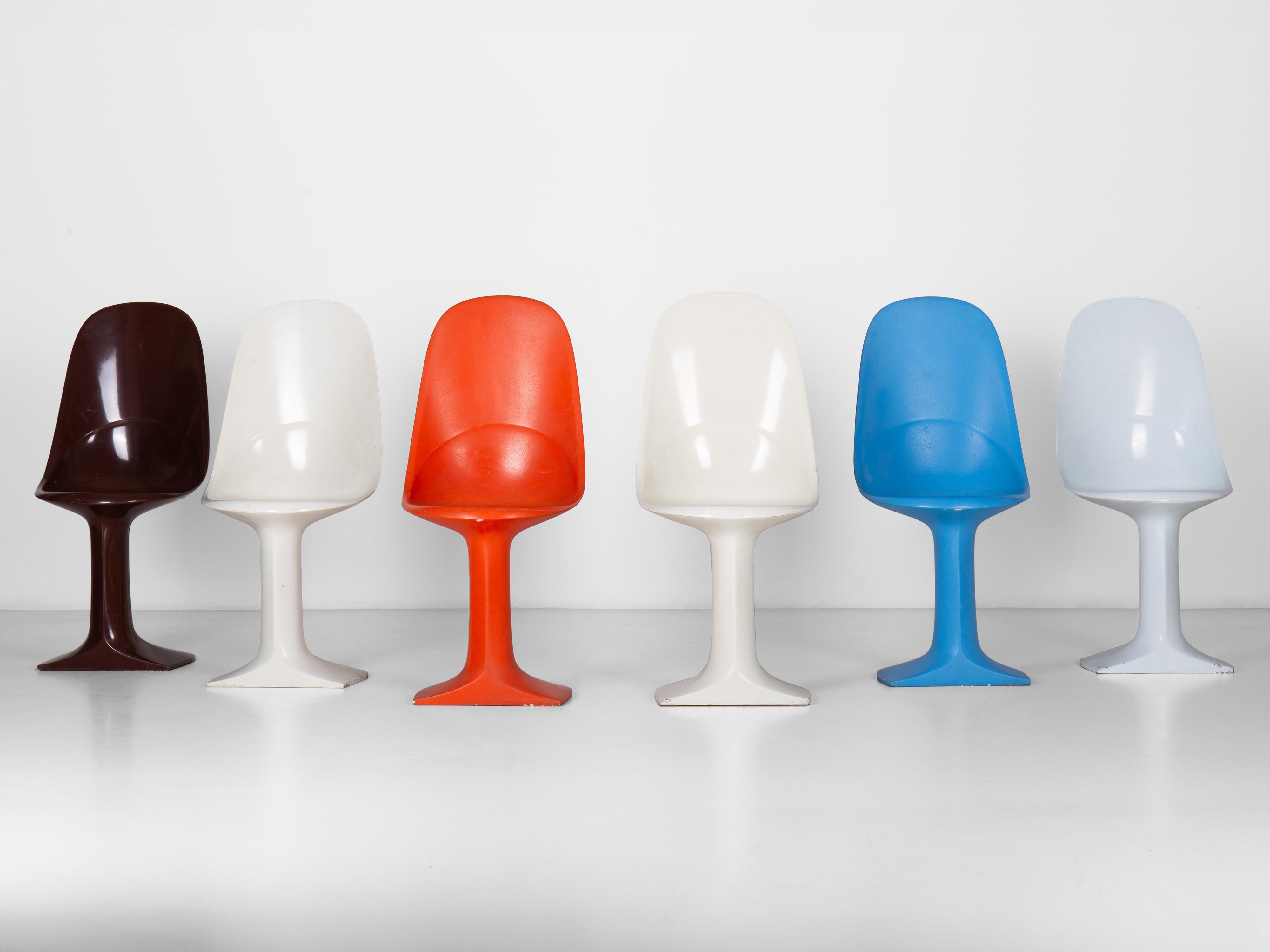 Set of 6 Foemina chairs designed by Augusto Betti.

The Foemina chair is Betti’s first design object.

“These chairs were made to give my students an example of how new shapes can be created by following the possibilities suggested by new materials.