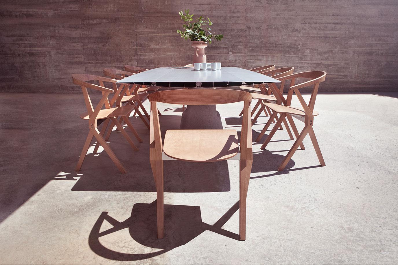 Set of 6  Foldable B Chairs With Varnished In Natural Ash Finish In New Condition For Sale In Barcelona, ES