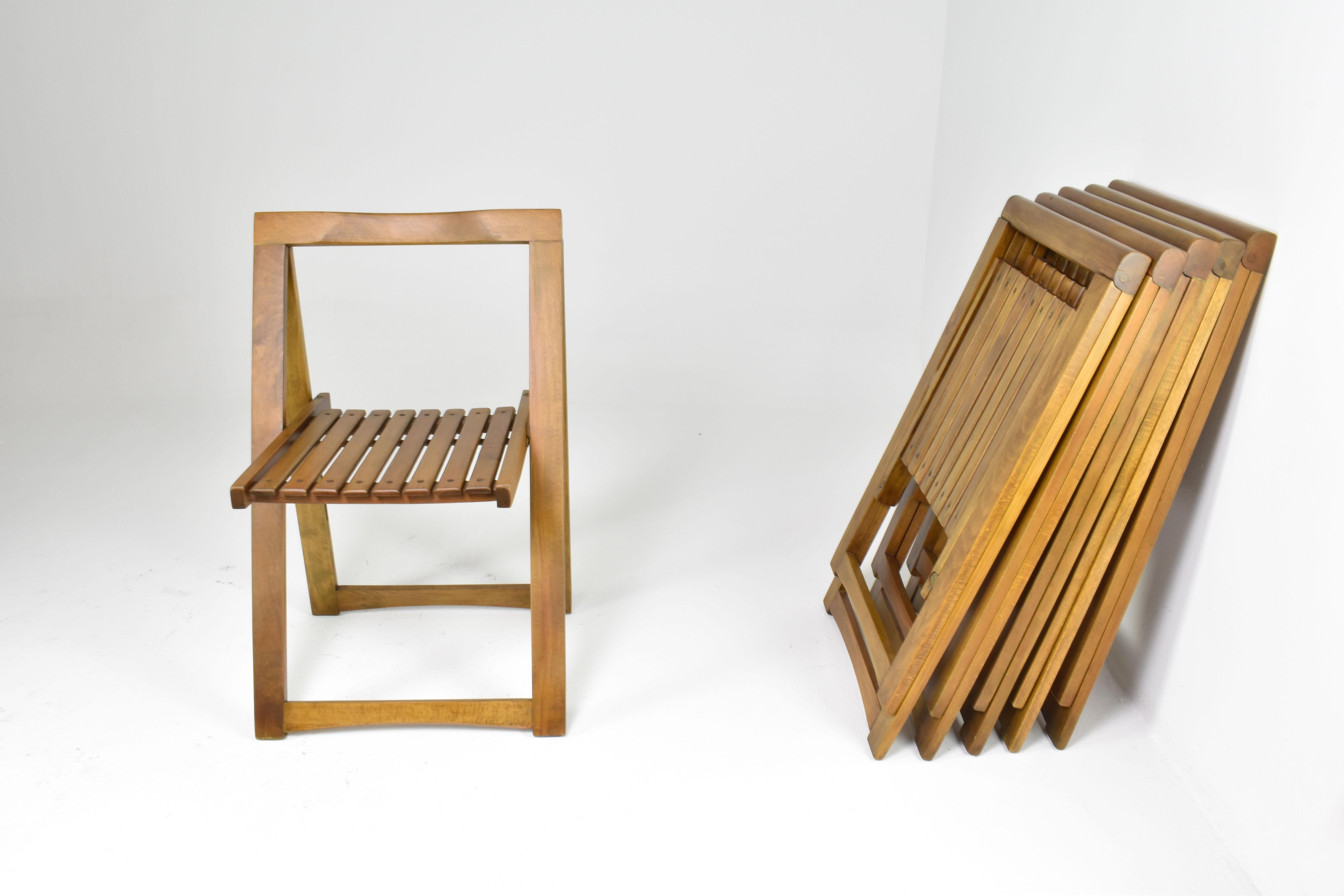 Wood Set of 6 Folding Italian chairs by Aldo Jacober for Alberto Bazzani, 1960s For Sale