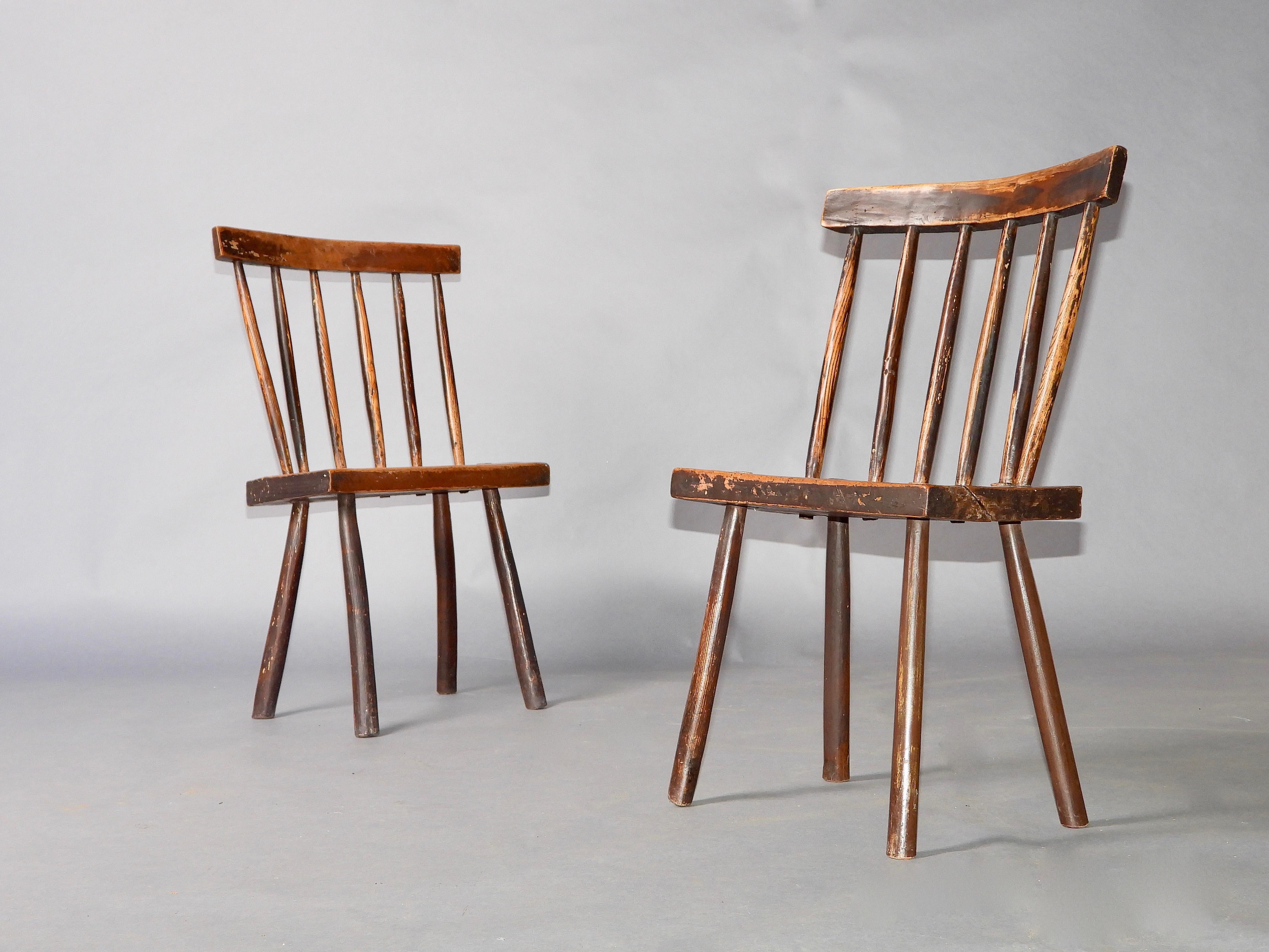 Anglais Ensemble de 6 chaises d'art populaire en vente