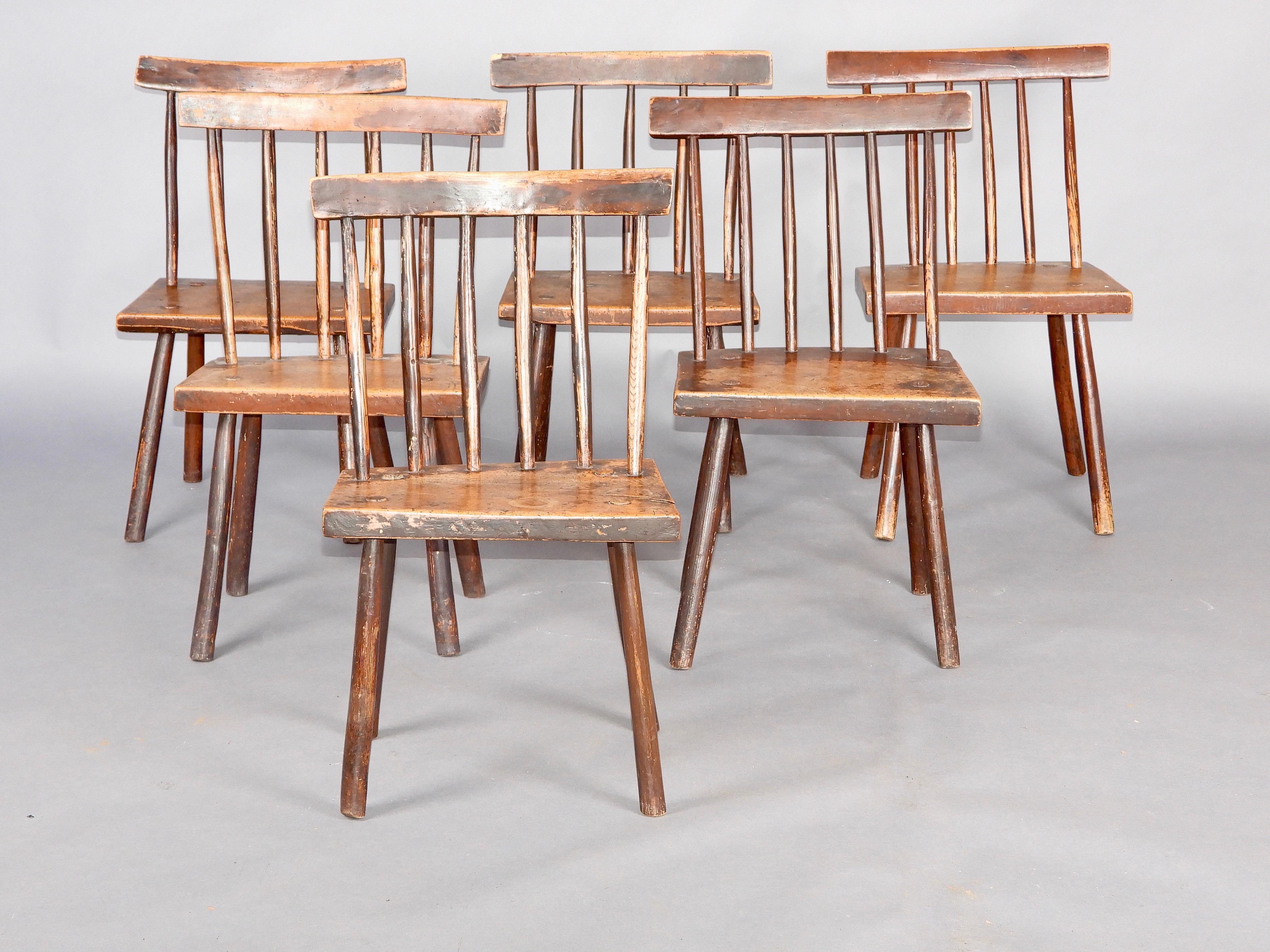 Ensemble de 6 chaises d'art populaire Bon état - En vente à grand Lancy, CH