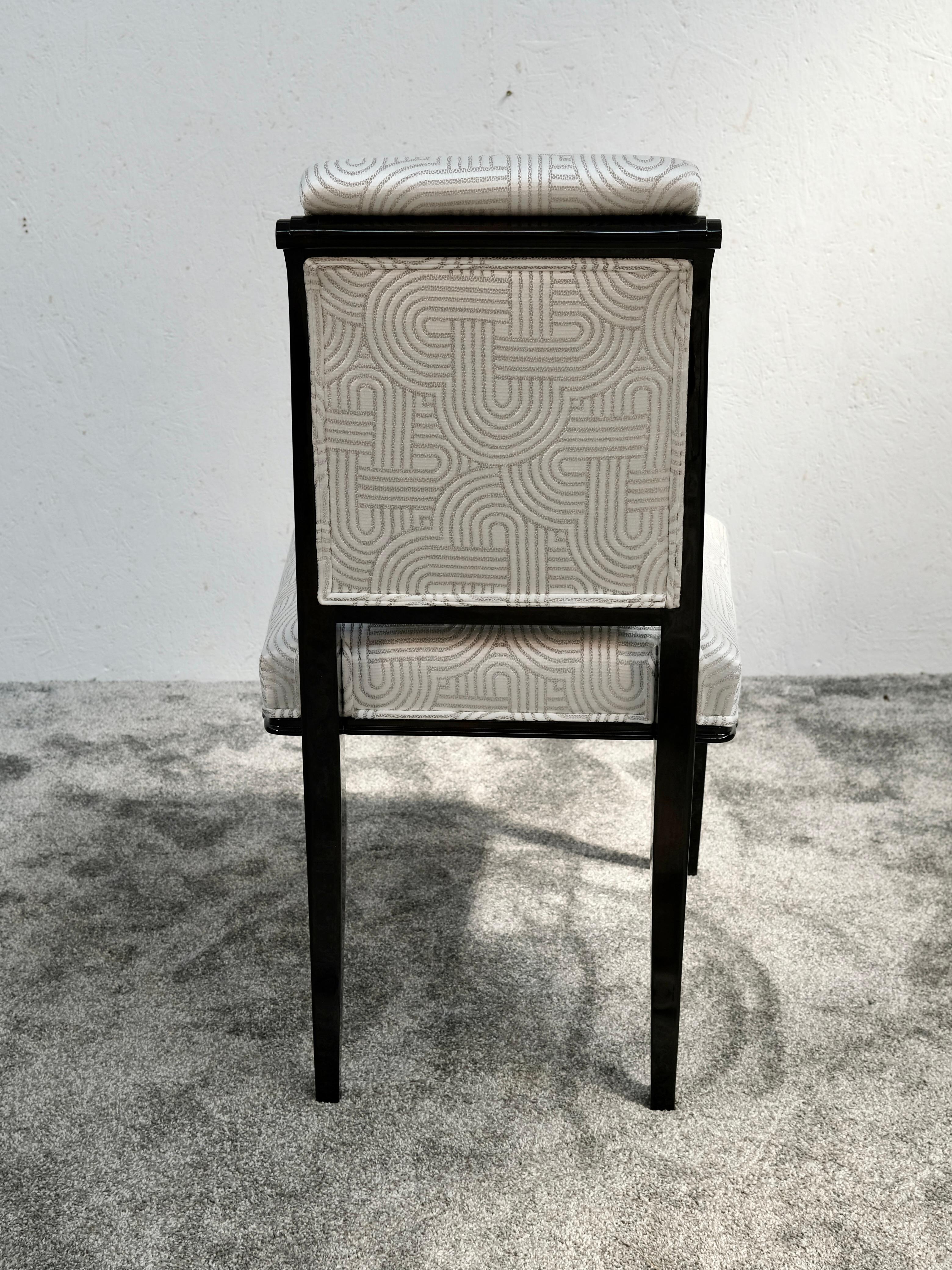 Metà XX secolo Set di 6 sedie Art Deco francesi, noce, lucido, 1930 circa, completamente restaurate in vendita