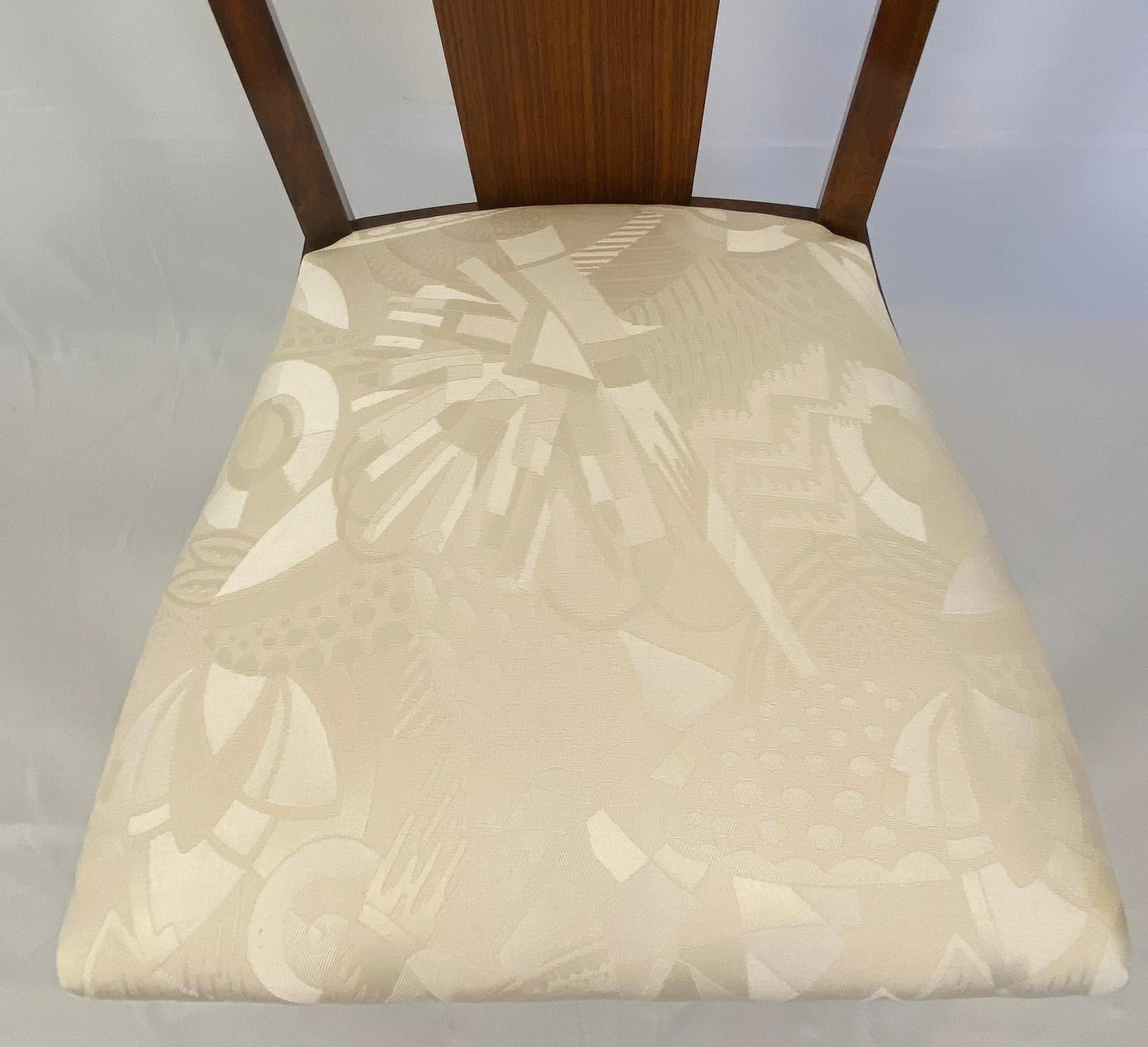 Verni Ensemble de 6 chaises de salle à manger Art déco françaises de style Jules Leleu en vente