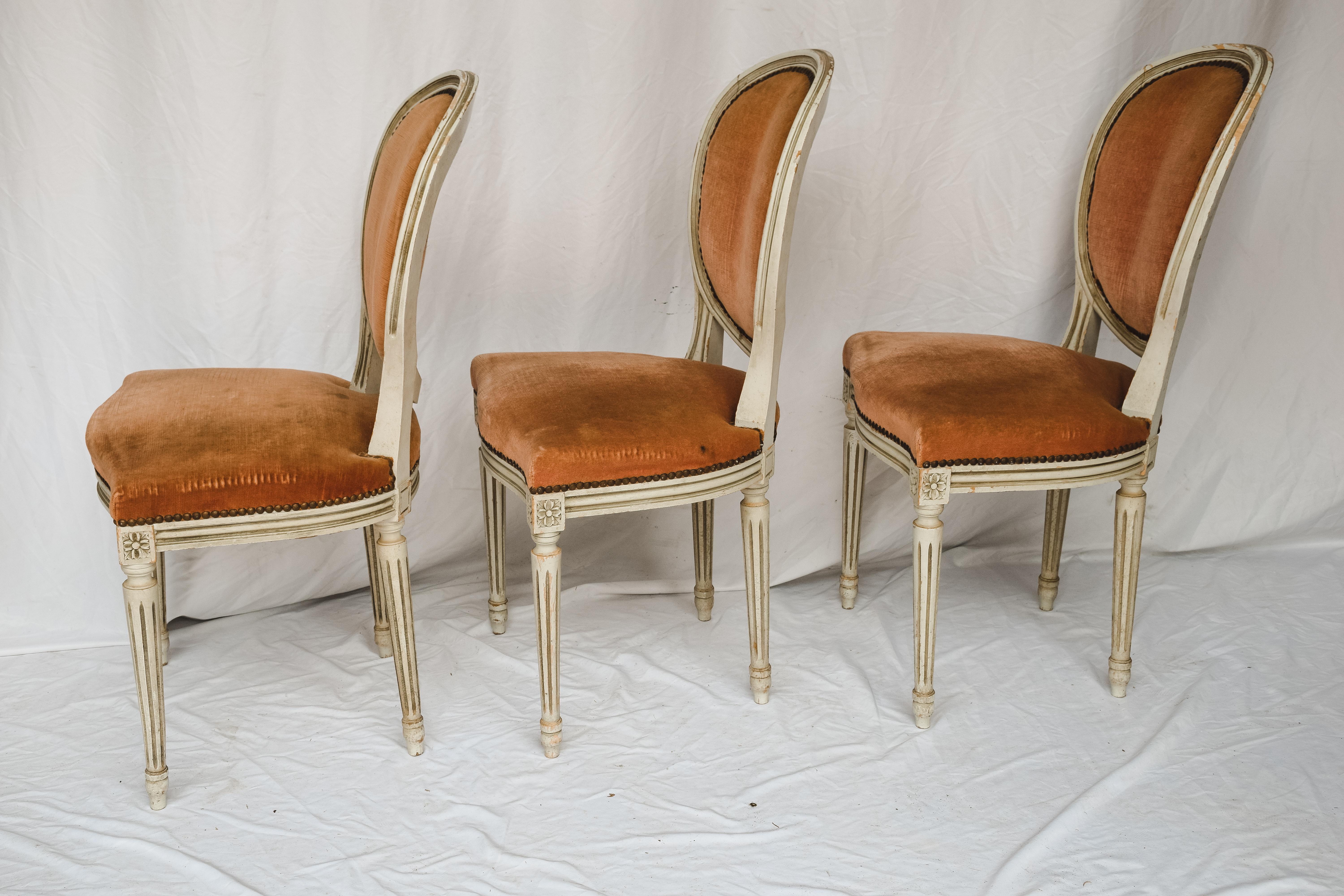 Set of 6 French Chairs In Good Condition For Sale In Houston, TX