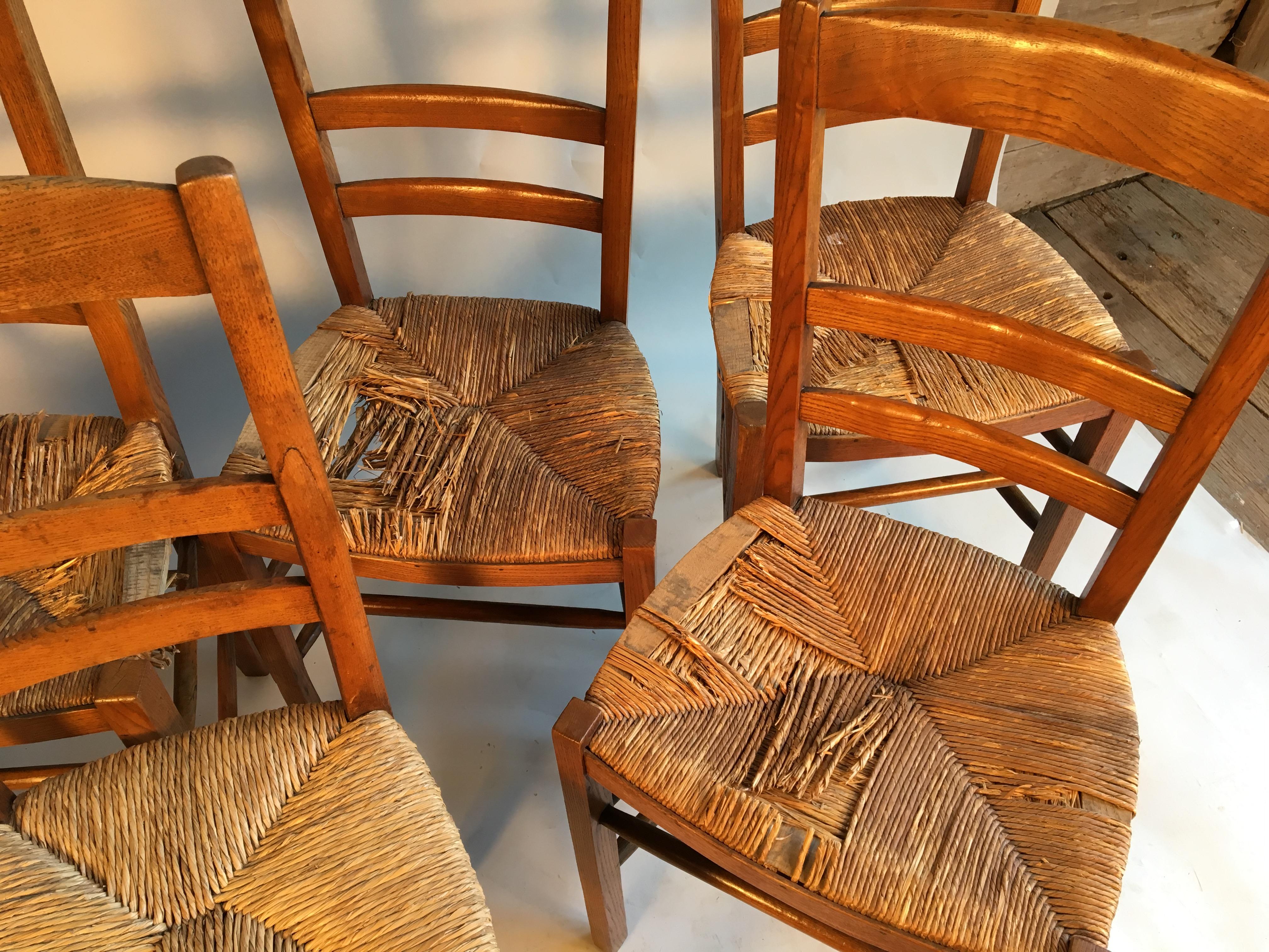French Provincial Set of 6 French Country Ladder Back Chairs, Mid-19th Century