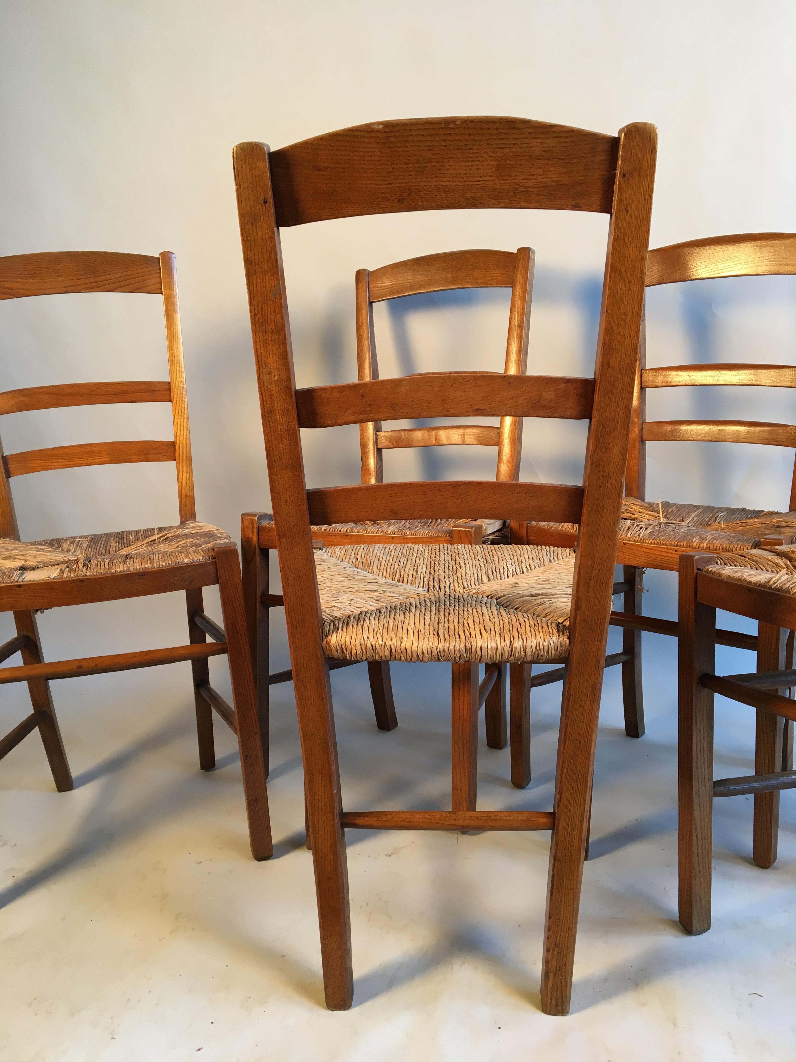 Elm Set of 6 French Country Ladder Back Chairs, Mid-19th Century