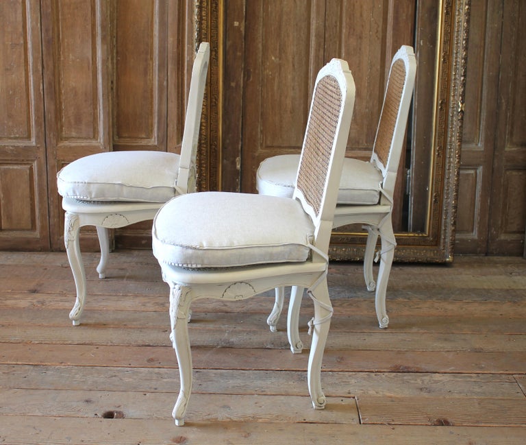 Set of 6 French Country Louis XV Style Cane Back Dining Chairs In Good Condition In Brea, CA