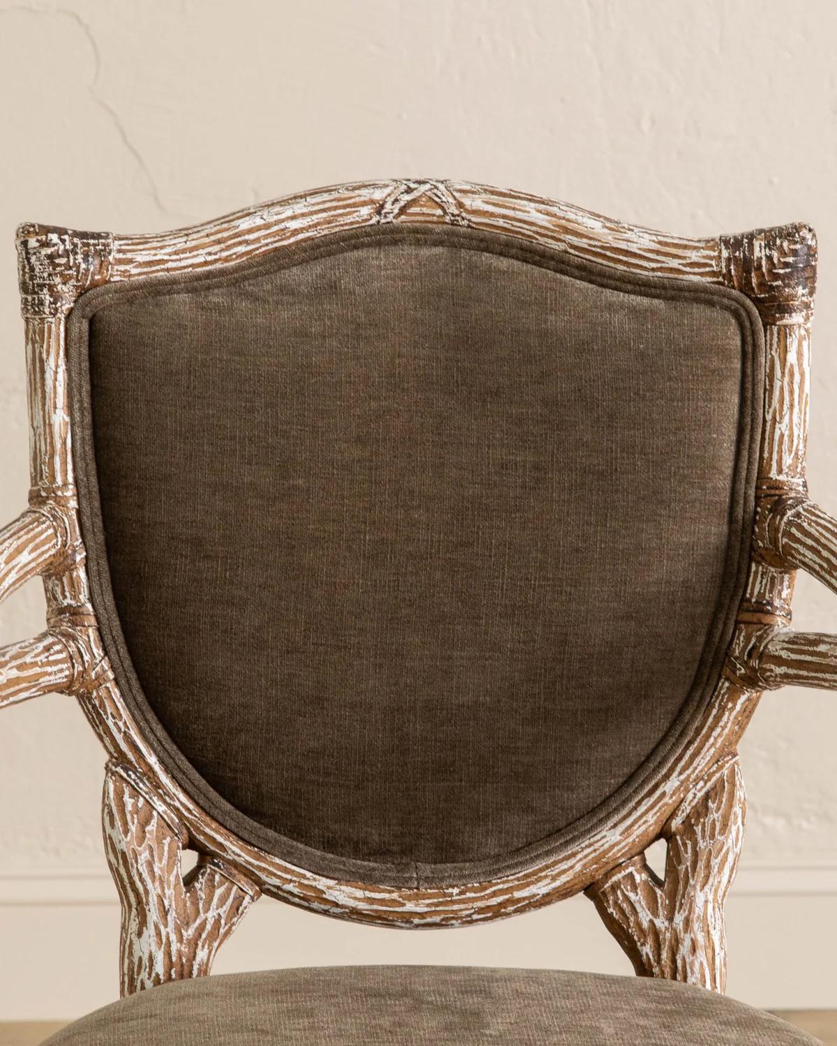 Satz von 6 Französisch Faux Bois Holz Sessel W / Taupe Chenille im Angebot 6