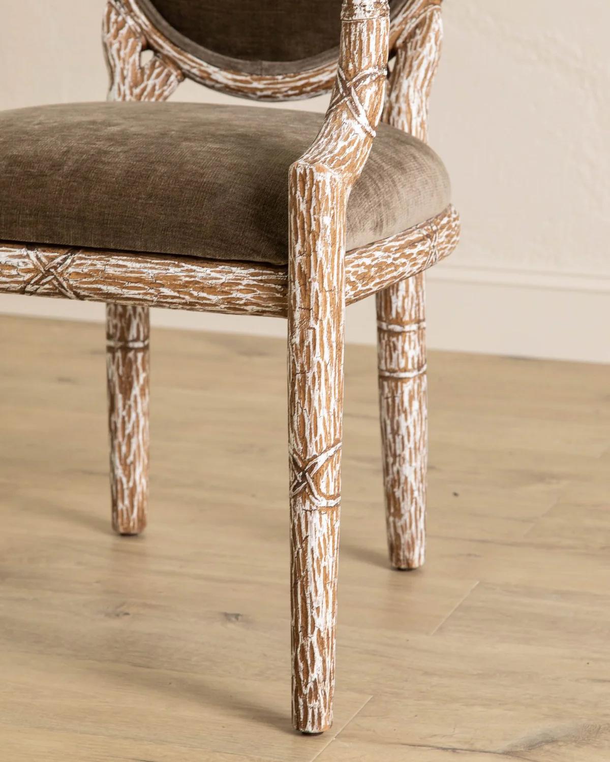 Satz von 6 Französisch Faux Bois Holz Sessel W / Taupe Chenille im Angebot 4