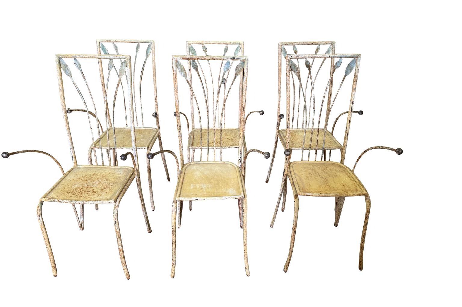 Ensemble de 6 chaises de jardin en fer français Bon état - En vente à Round Top, TX