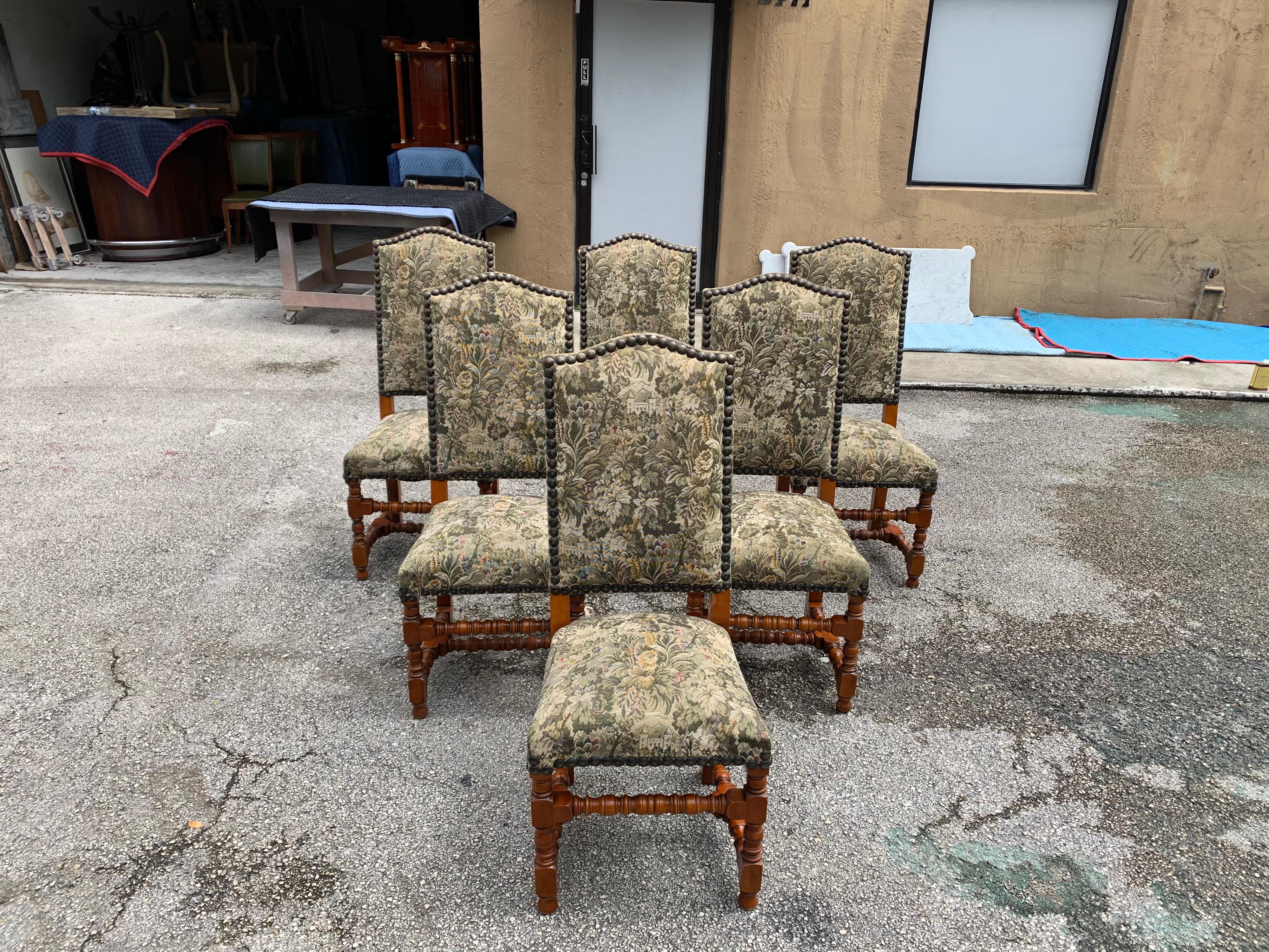 Early 20th Century Set of 6 French Louis XIII Style Solid Walnut Dining Chairs 1900s For Sale