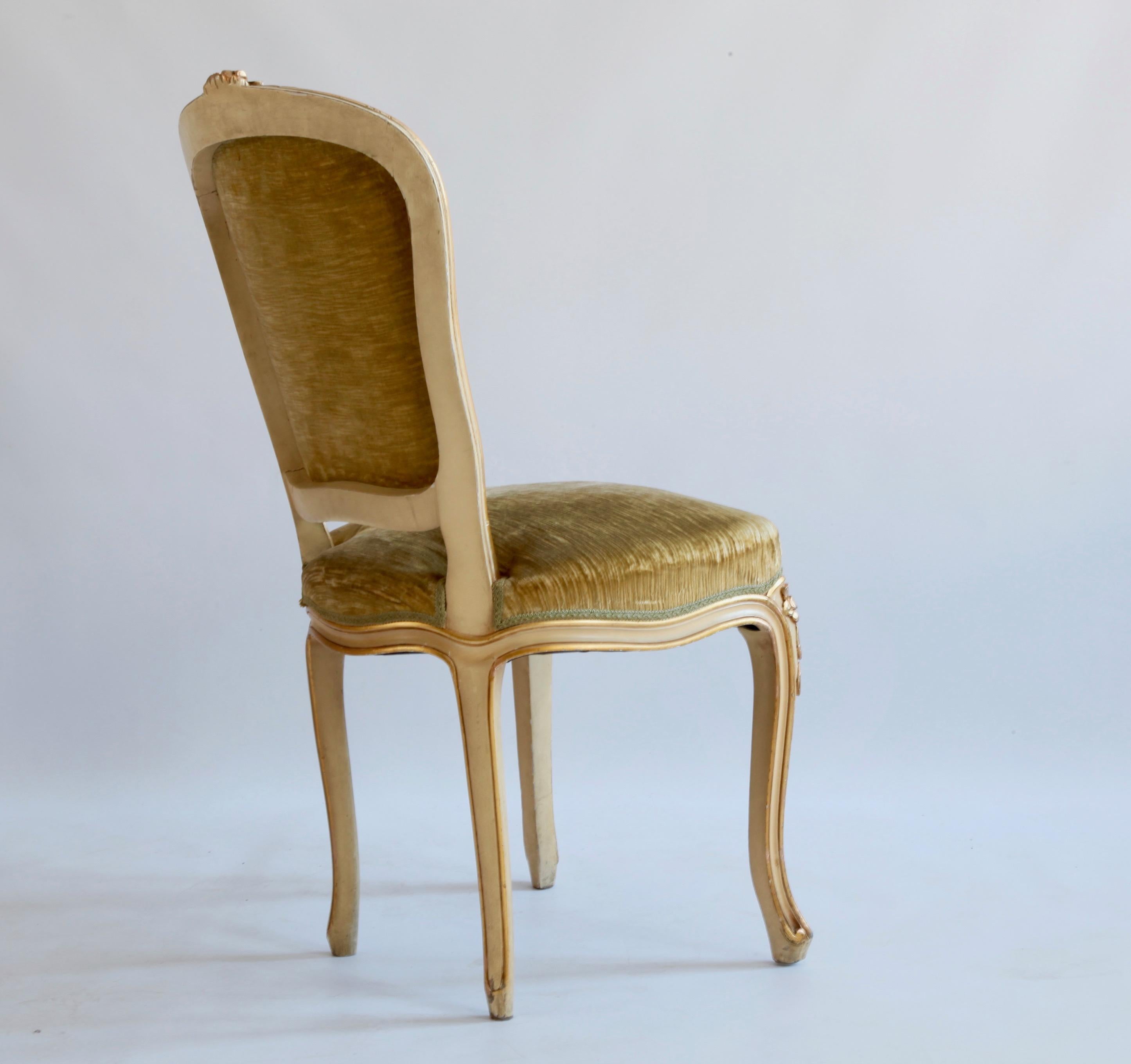 20th Century Set of 6 Matching Louis XV Style Chairs, with Gilded Highlights