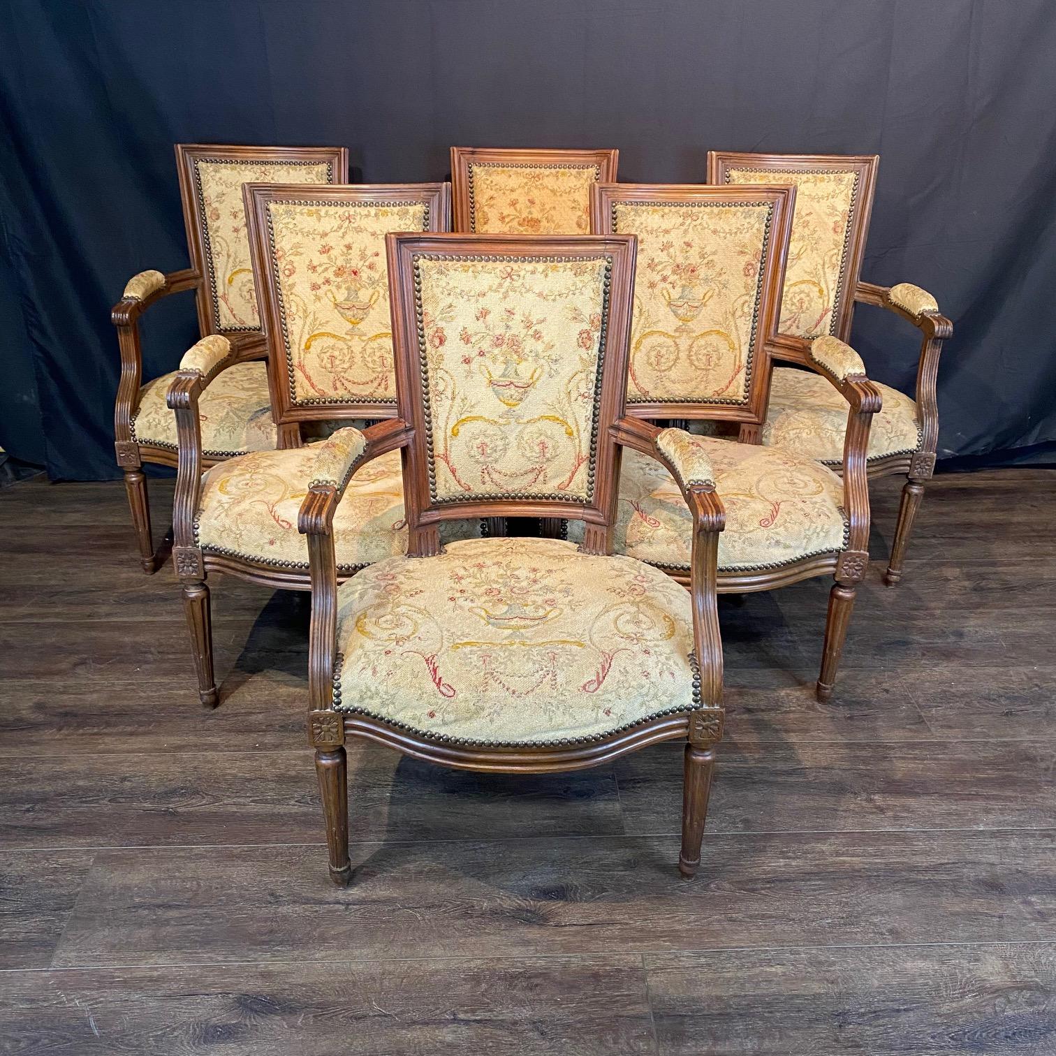 Satz von 6 französischen Louis XVI Sesseln oder Fauteuils mit original Aubusson Wandteppich im Angebot 7