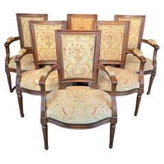 Satz von 6 französischen Louis XVI Sesseln oder Fauteuils mit original Aubusson Wandteppich