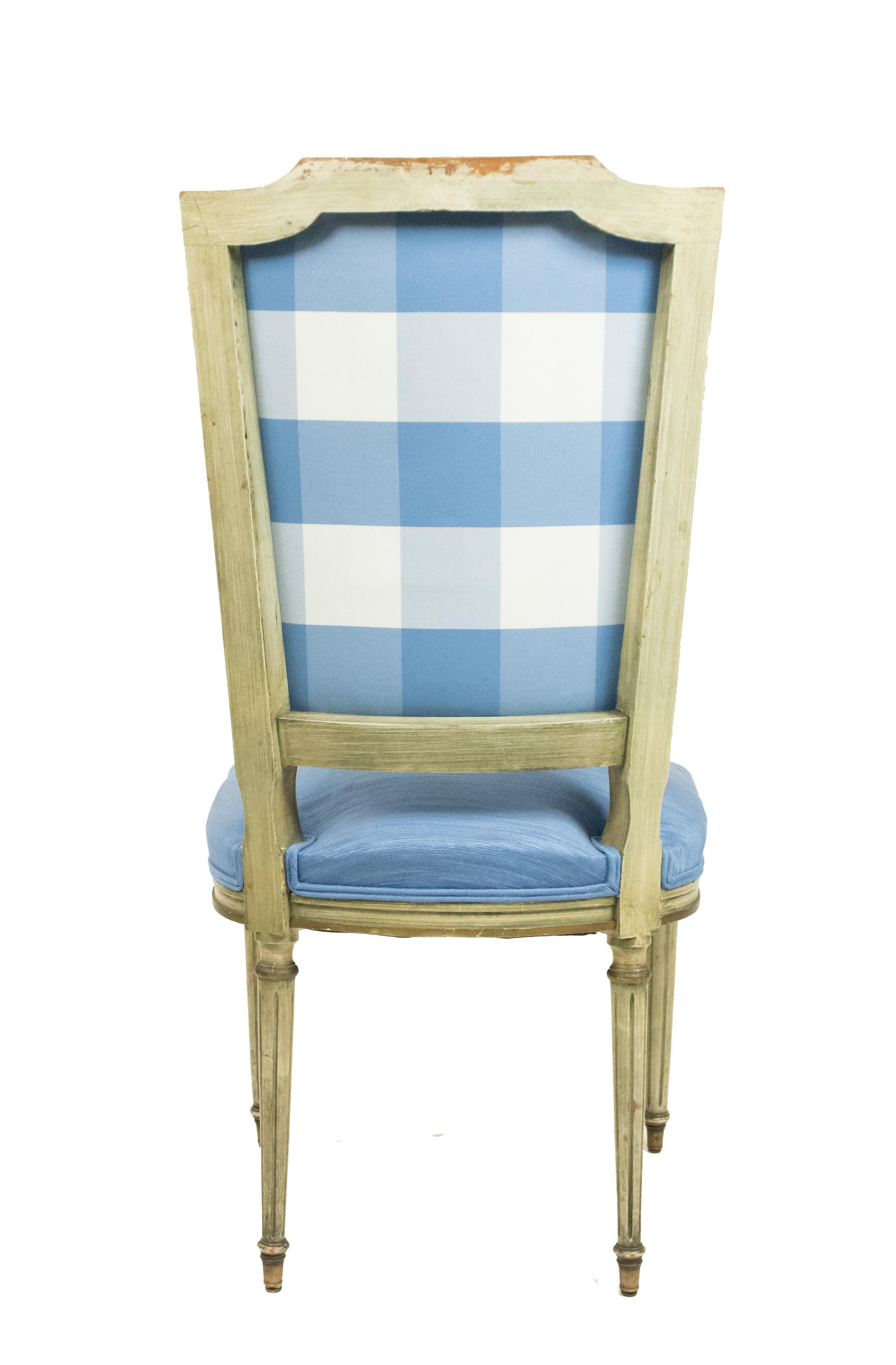 Ensemble de 6 chaises d'appoint françaises Louis XVI en bleu Bon état - En vente à New York, NY
