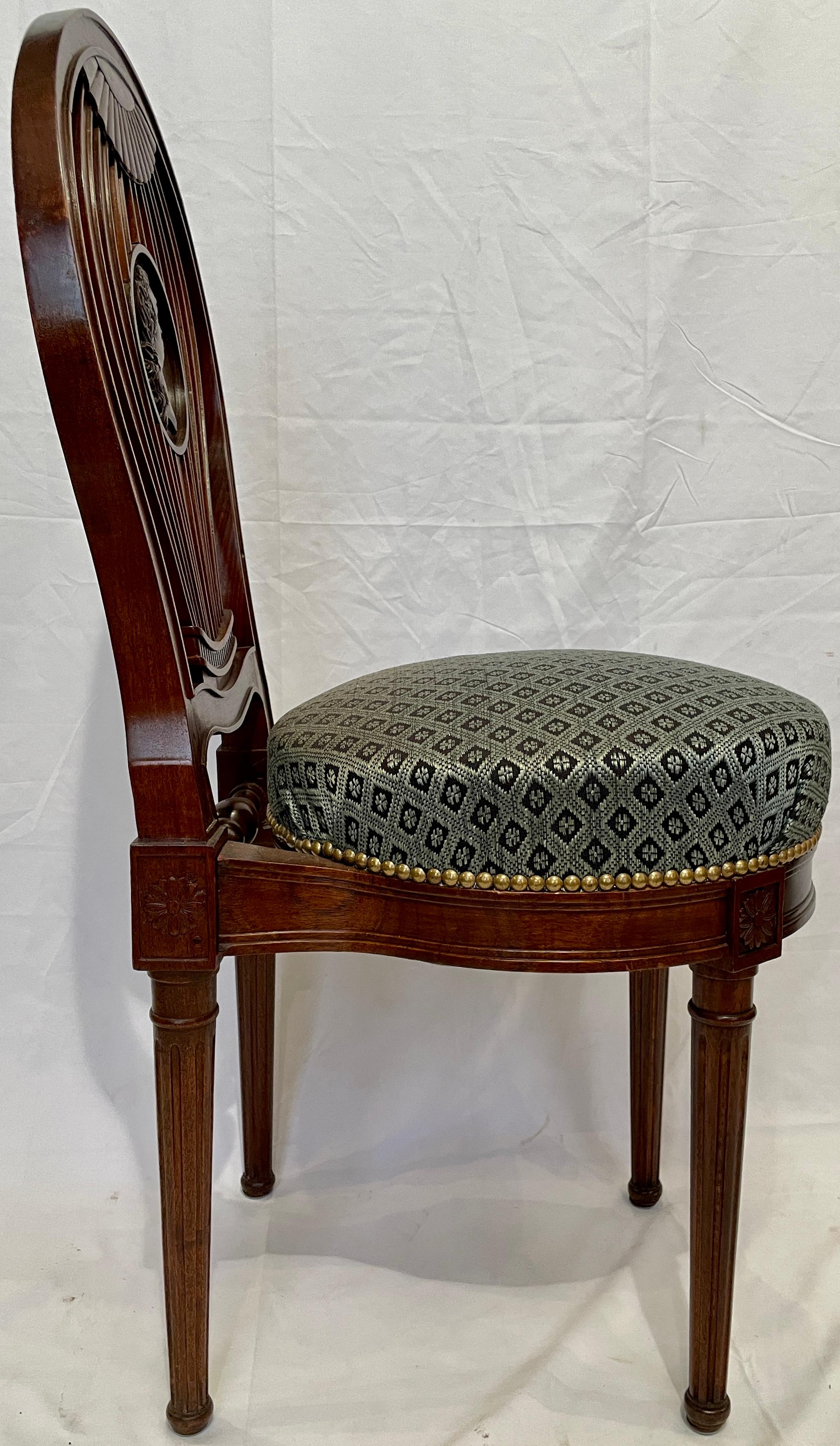 Set of 6 French Louis XVI Carved Walnut Chairs In Good Condition For Sale In New Orleans, LA