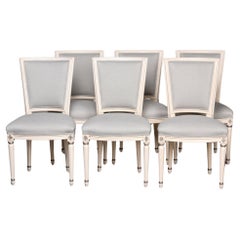 Ensemble de 6 chaises de salle à manger peintes de style Louis XVI avec nouveau tissu d'ameublement