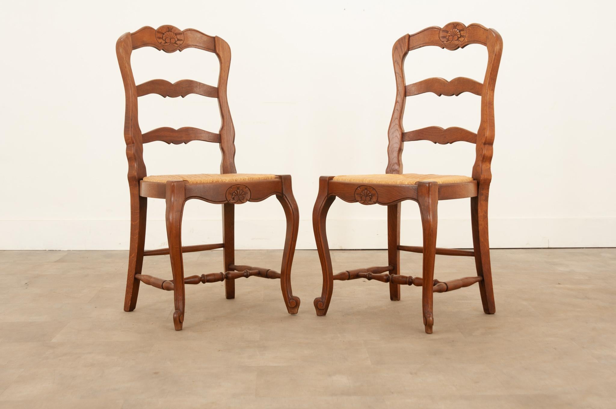 Set of 6 French Oak Rush Seat Dining Chairs 3