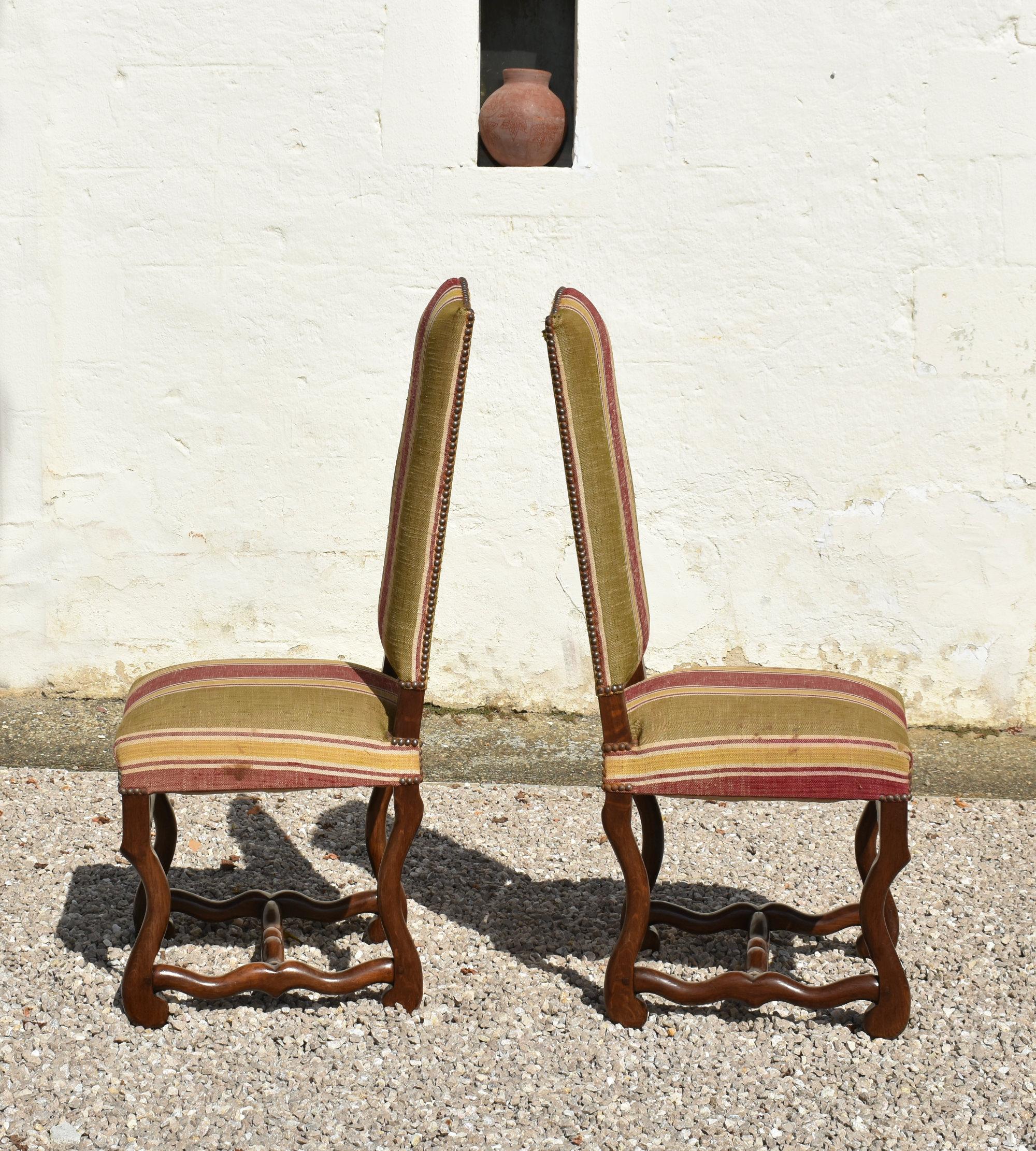 Set of 6 French Os de Mouton Dining Chairs in Oak Style Louis XIII For Sale 4