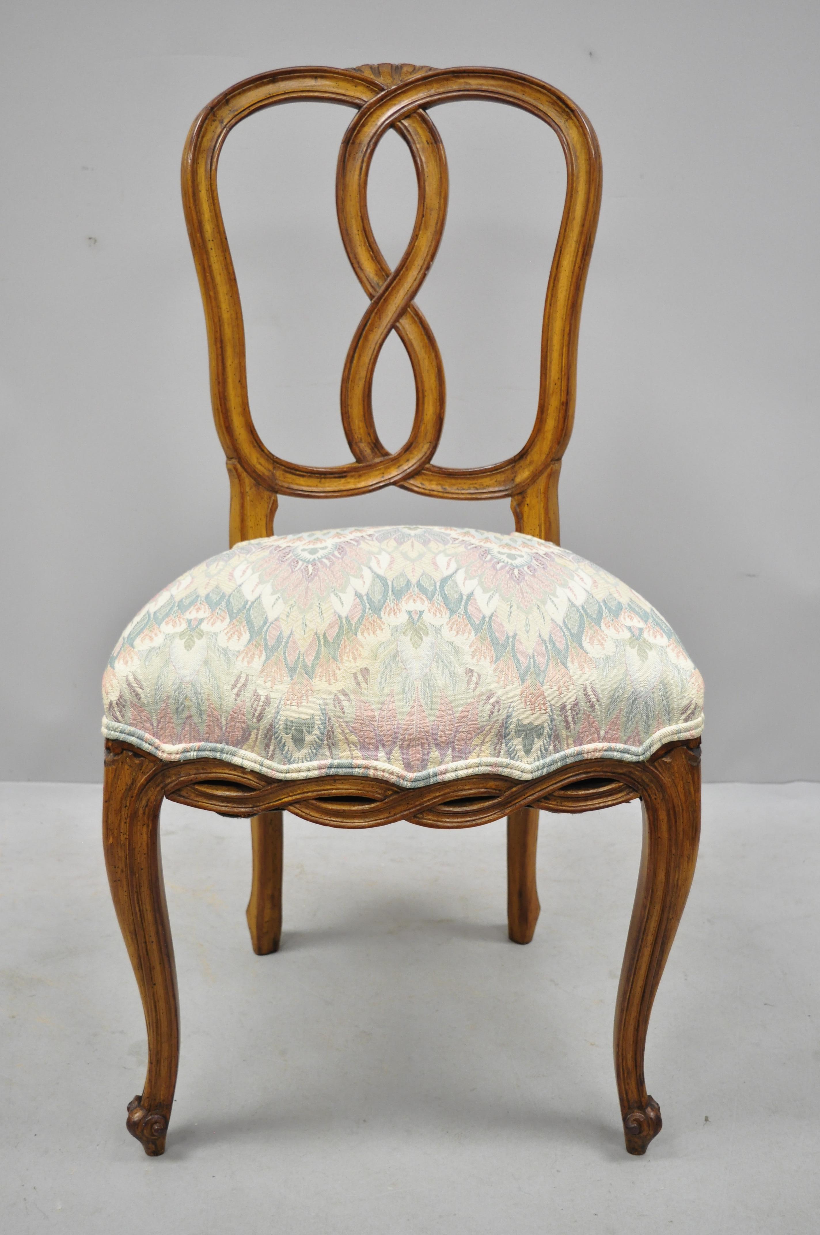 Set of 6 French Provincial Style Pretzel Back Spiral Carved Dining Chairs In Good Condition In Philadelphia, PA