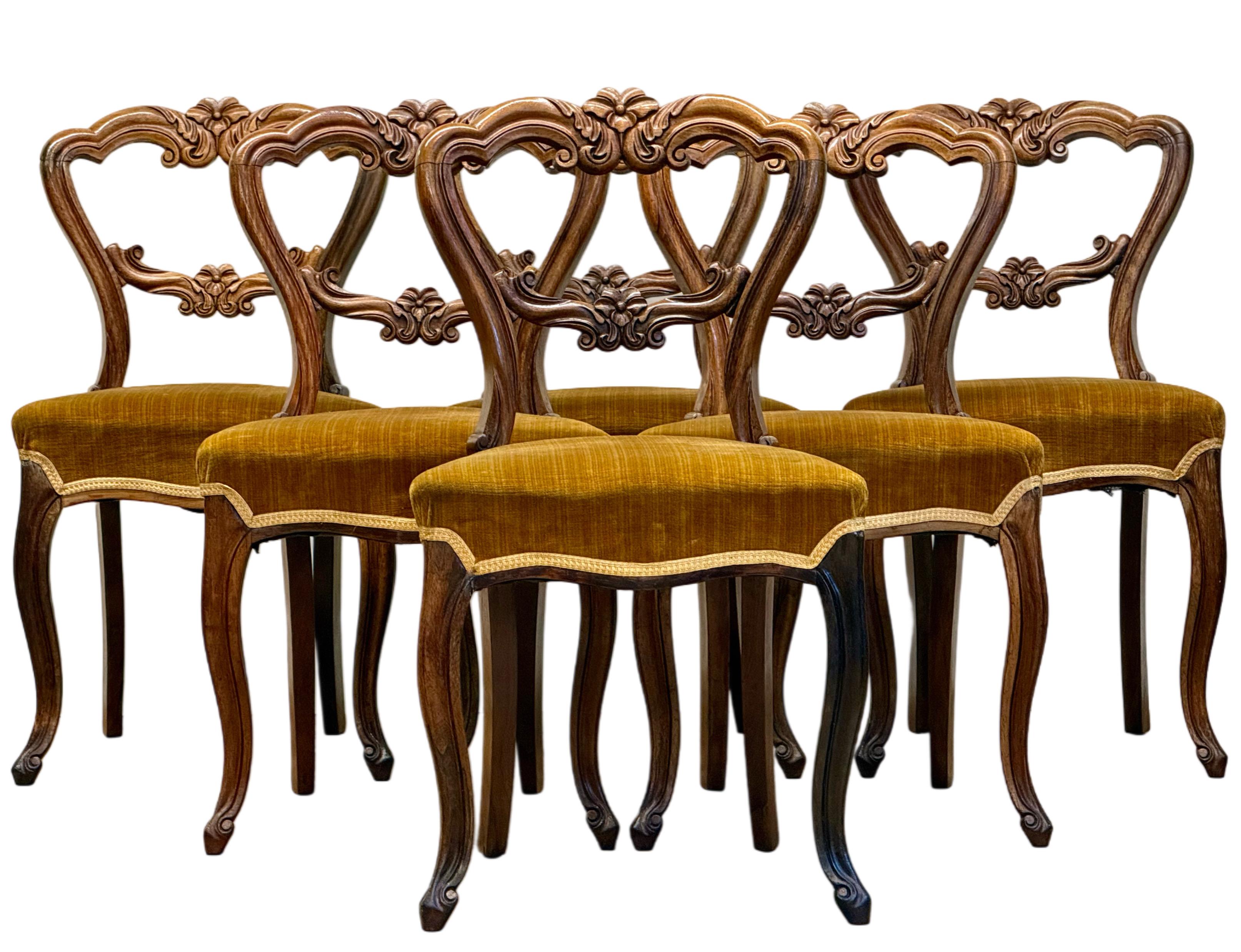 Set of 6 French Rosewood Antique Balloon-Back Side Chairs with Cabriole Legs For Sale 1