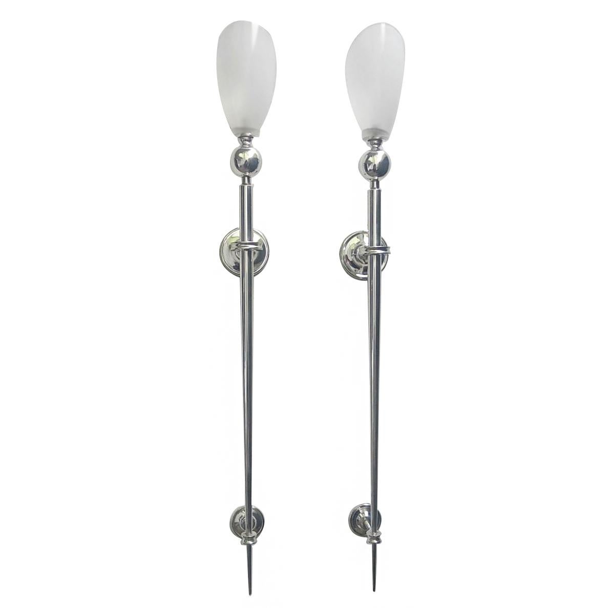 A set of 6 circa 1950's French silver plated sconces with glass shades. 

Misure:
Altezza: 35