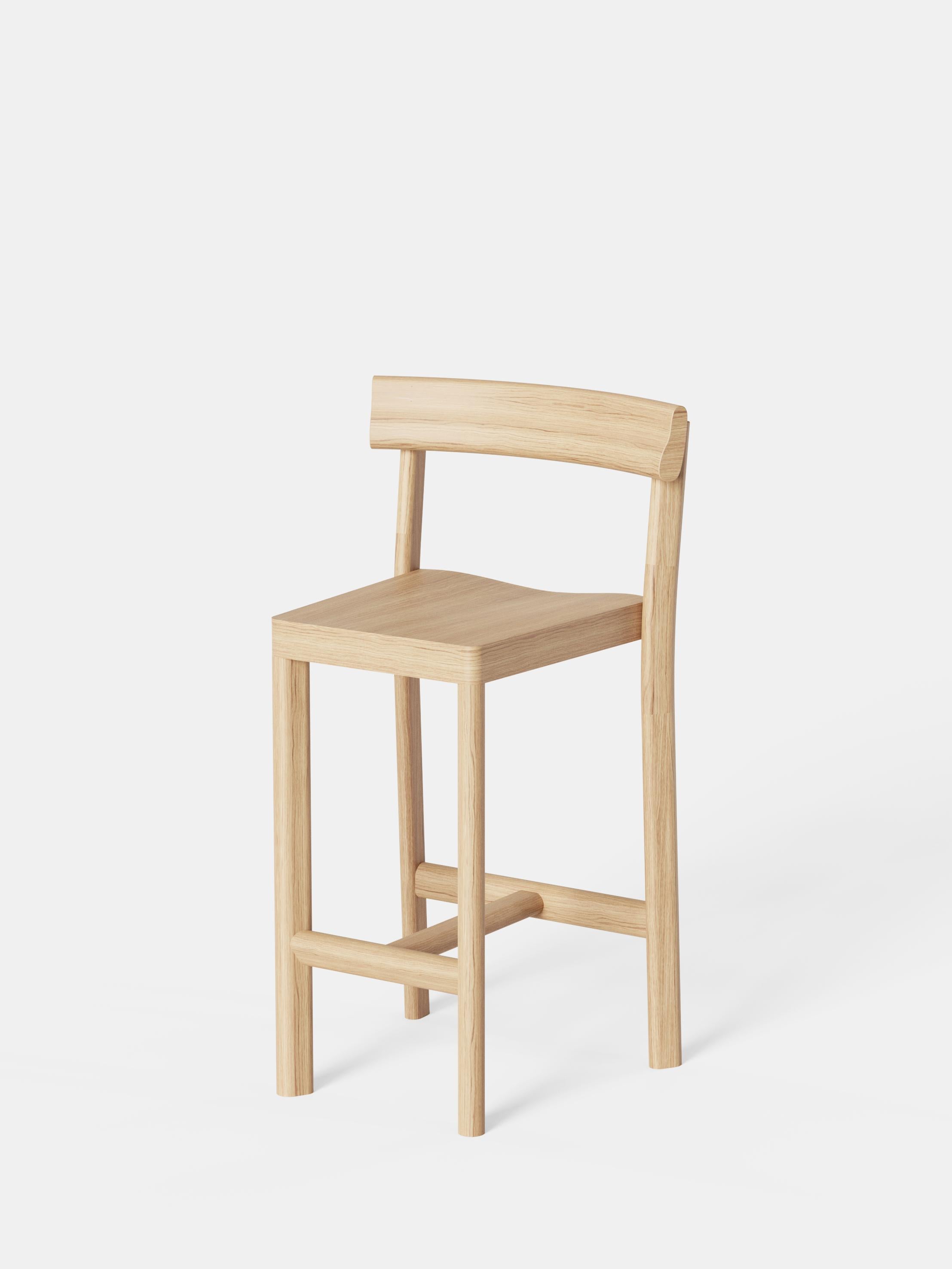 Set of 6 Galta 65 Oak Counter Chairs by Kann Design
Dimensions: D 50 x W 43 x H 91.5 cm.
Materials: Natural oak.
Available in other colors.

The Galta counter chair is the big sister of the classic Galta chair. The base stretches and reveals the