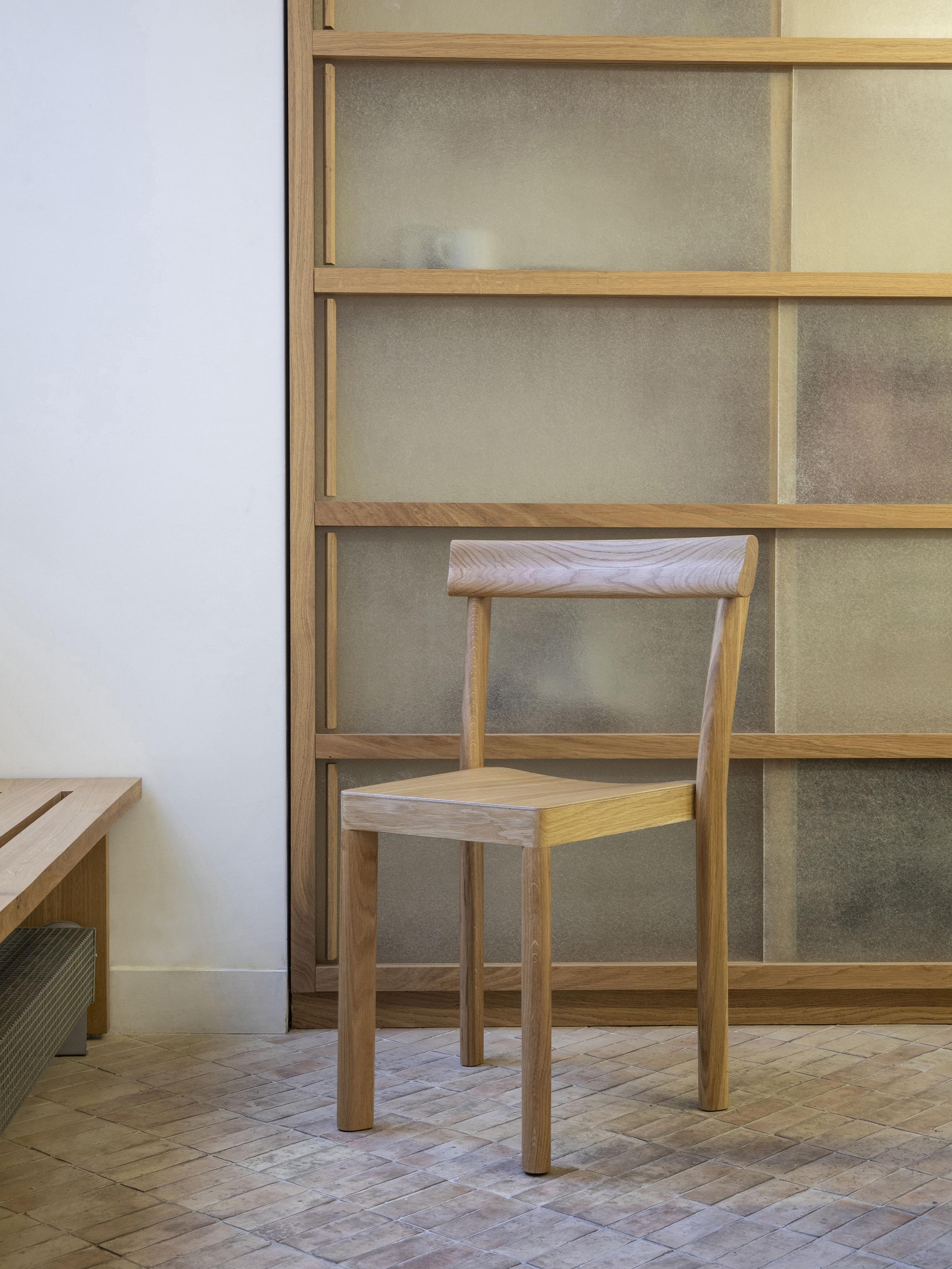 Post-Modern Set of 6 Galta Oak Chairs by Kann Design For Sale
