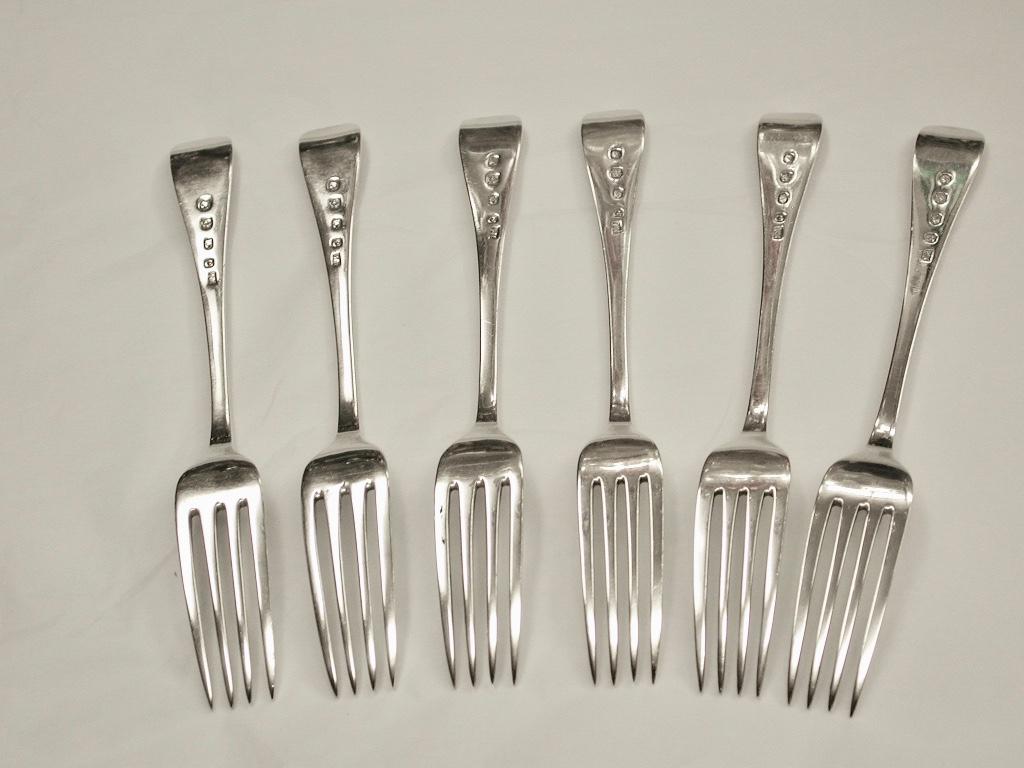 Set of 6 Geo 111 Irish Old English Silver Dessert Forks, 1827, Dublin
Made by Charles Marsh who specialised in making silver cutlery.